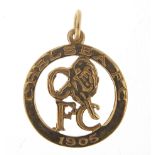 9ct gold Chelsea football club 1905 pendant, 1.8cm in diameter, 1.6g