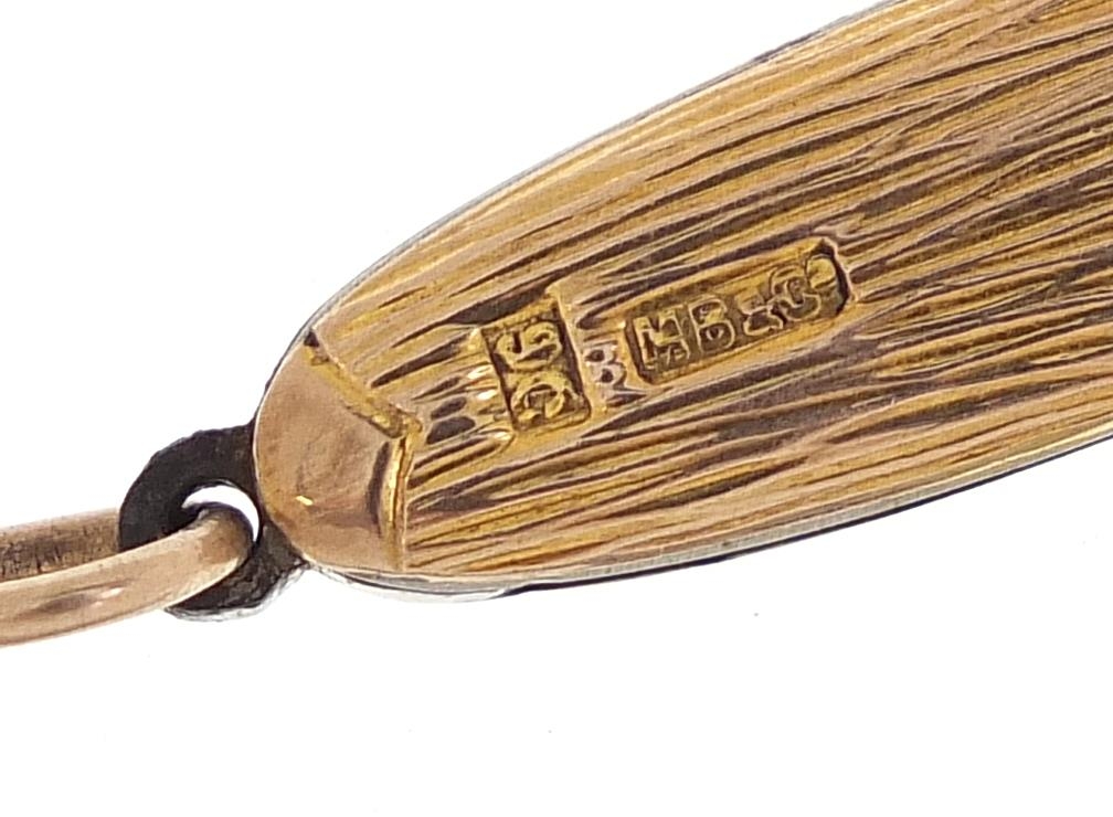 9ct gold flanked folding button hook, M B & Co maker's mark, possibly for Murrle Bennet & Co6cm in - Image 3 of 3