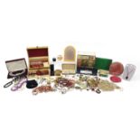 Vintage and later costume jewellery including brooches, necklaces, pendants, earrings and pocket