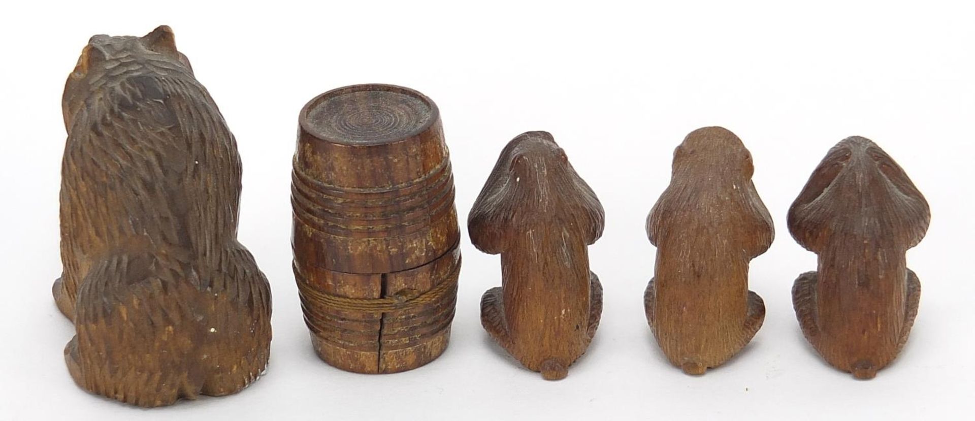 Antique and later treen including a carved Black Forest bear and three wise monkeys, the largest 4cm - Image 4 of 5