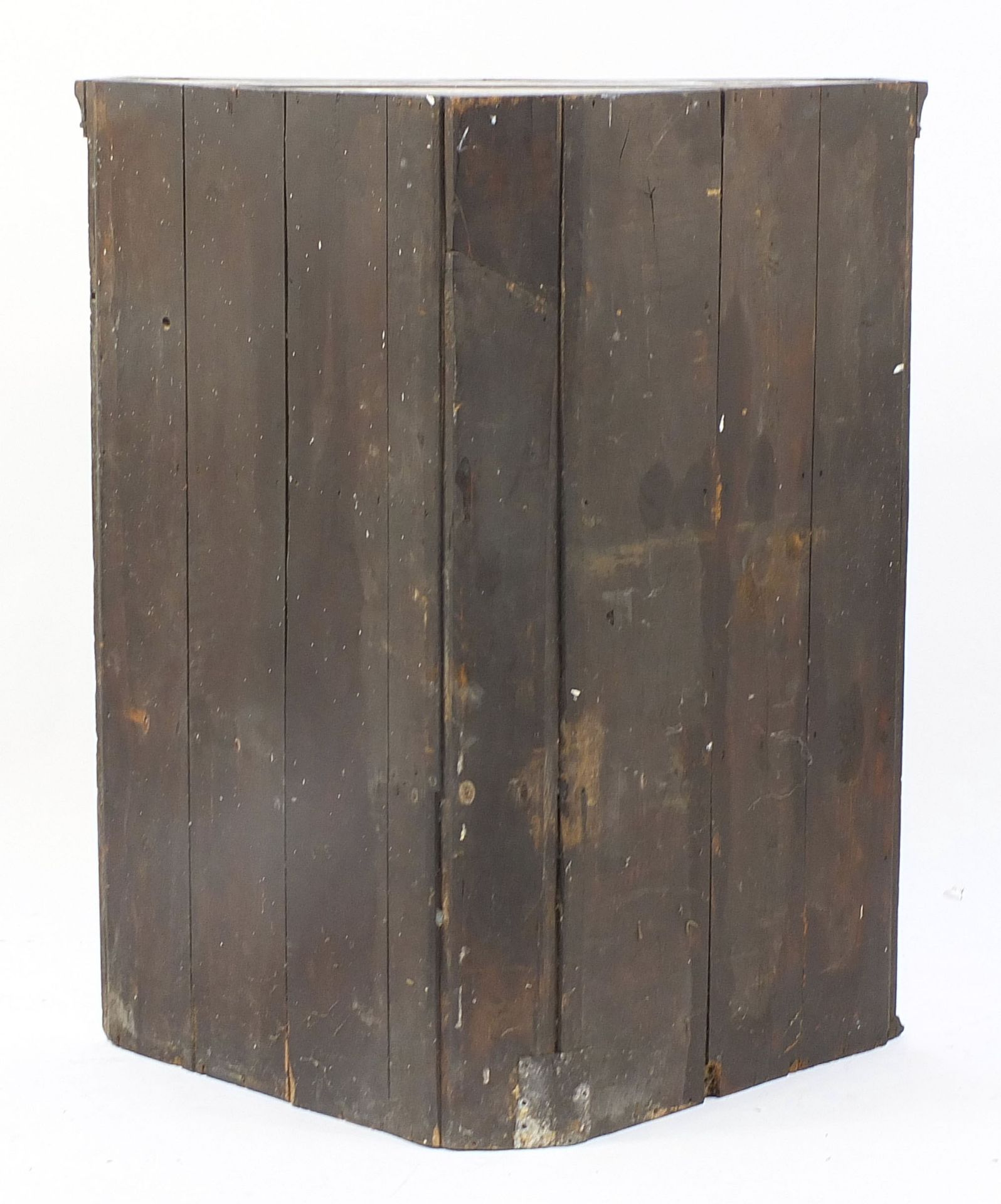Large antique oak corner cupboard, 122cm H x 104cm W x 64cm D - Image 3 of 3