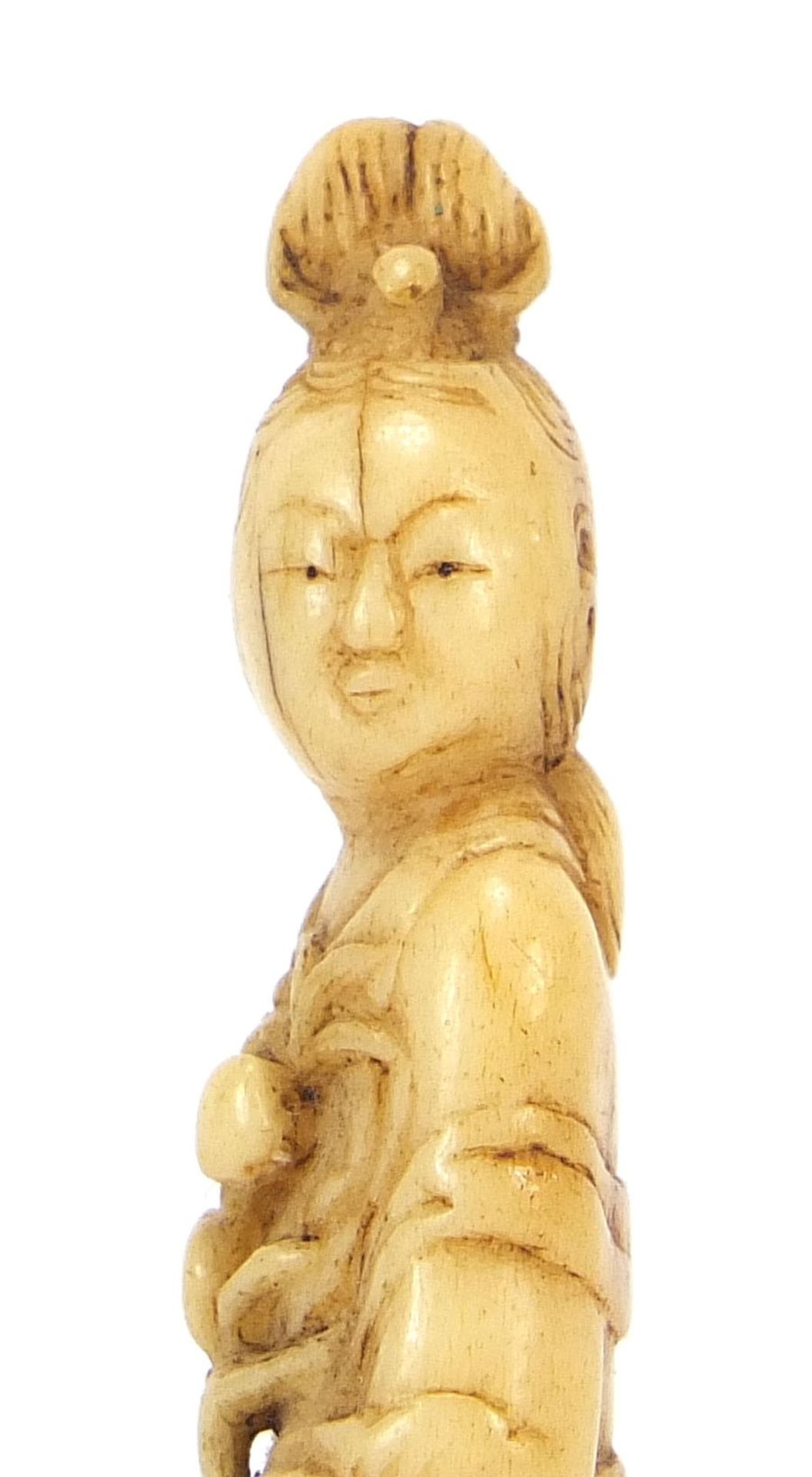 Chinese ivory carving of a female holding a sprig, 7cm high - Image 3 of 6