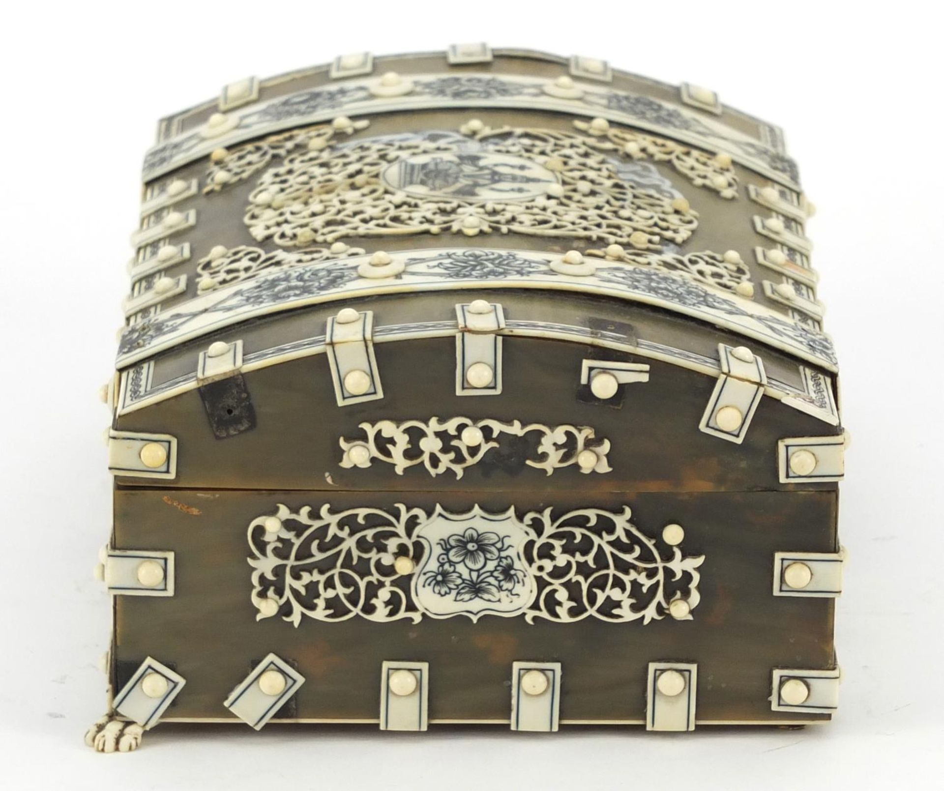 Anglo Indian horn, sandalwood and ivory dome topped casket on paw feet, the ivory penwork panels - Image 3 of 9