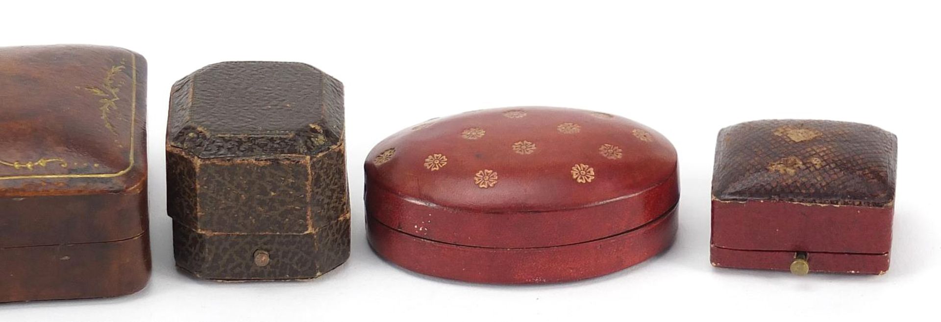 Jewellery boxes including ring boxes and Italian tooled leather, the largest 10cm wide - Image 3 of 5