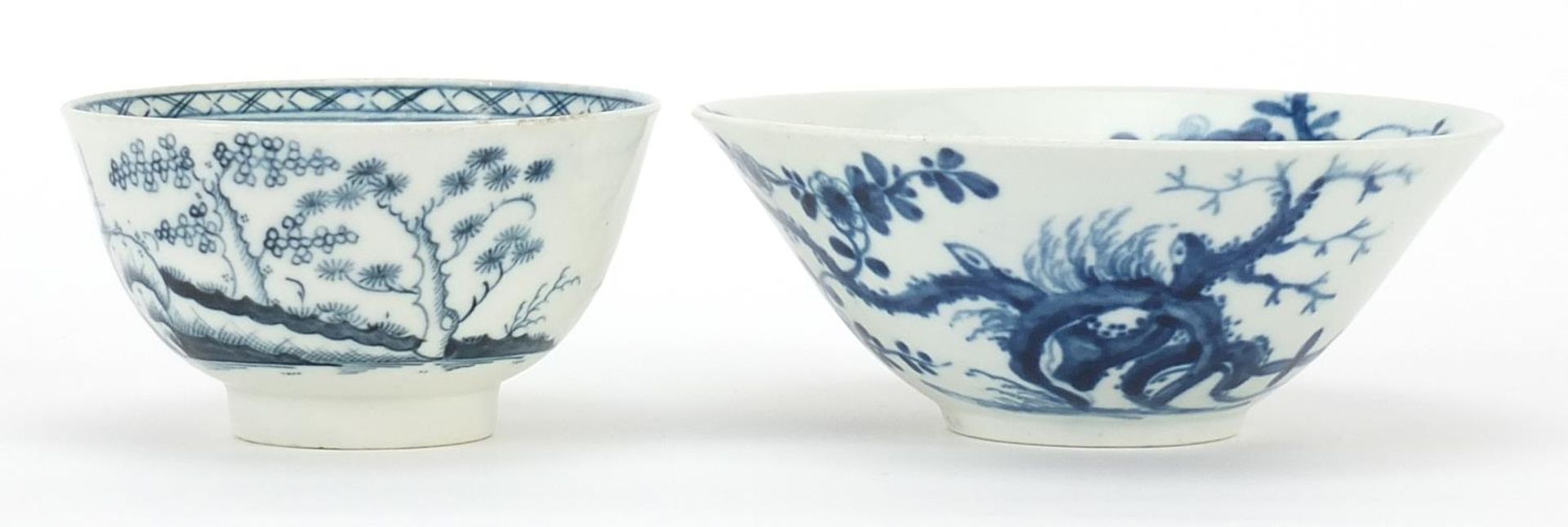 Two Worcester blue and white porcelain bowls, the largest 11cm in diameter