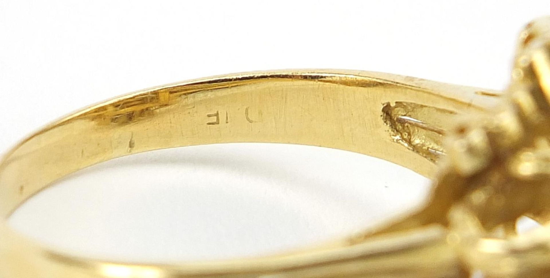 18ct gold sapphire designer ring housed in a Bruford Eastbourne-Exeter box, size V/W, 10.1g - Bild 6 aus 8