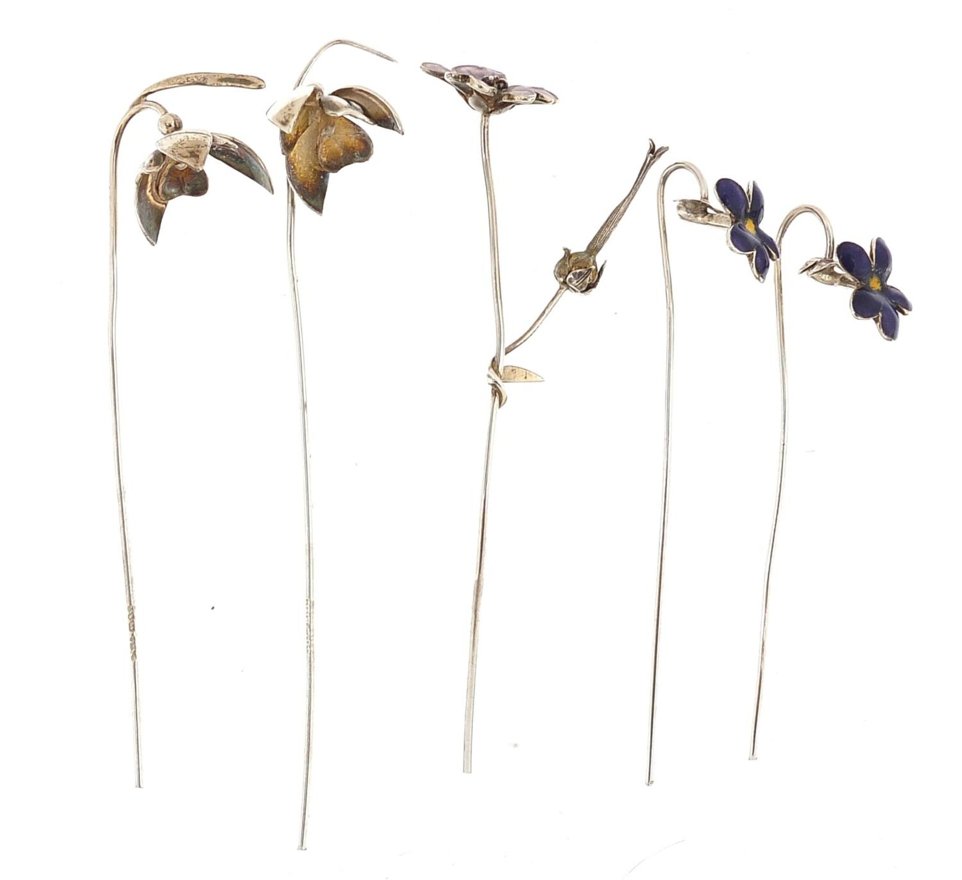 Sarah Jones, five contemporary 1980's silver flowers, three with enamel, various London hallmarks, - Image 2 of 4