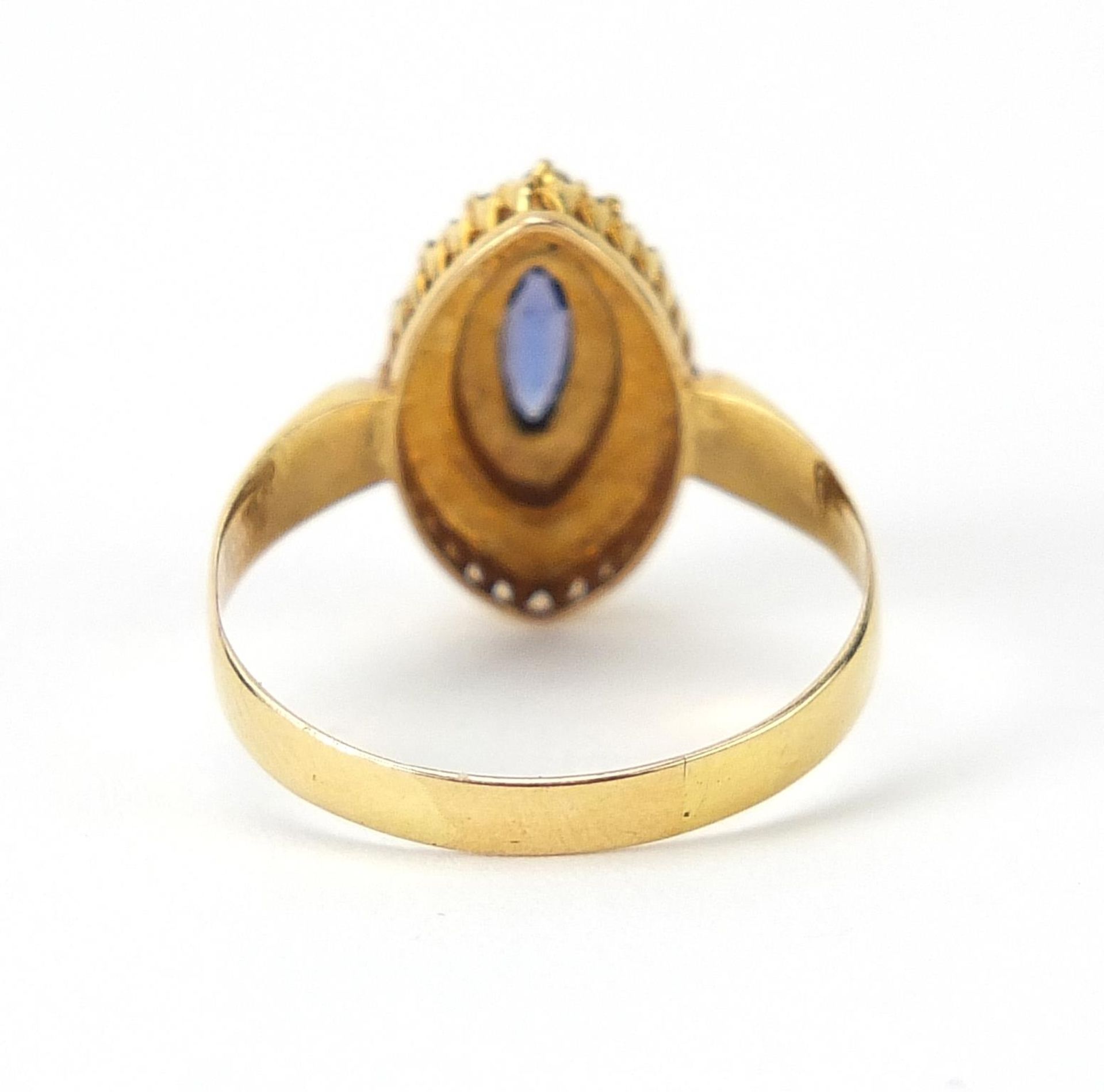 Antique unmarked gold marquise purple stone and seed pearl cluster ring, size N/O, 1.5g - Bild 3 aus 4