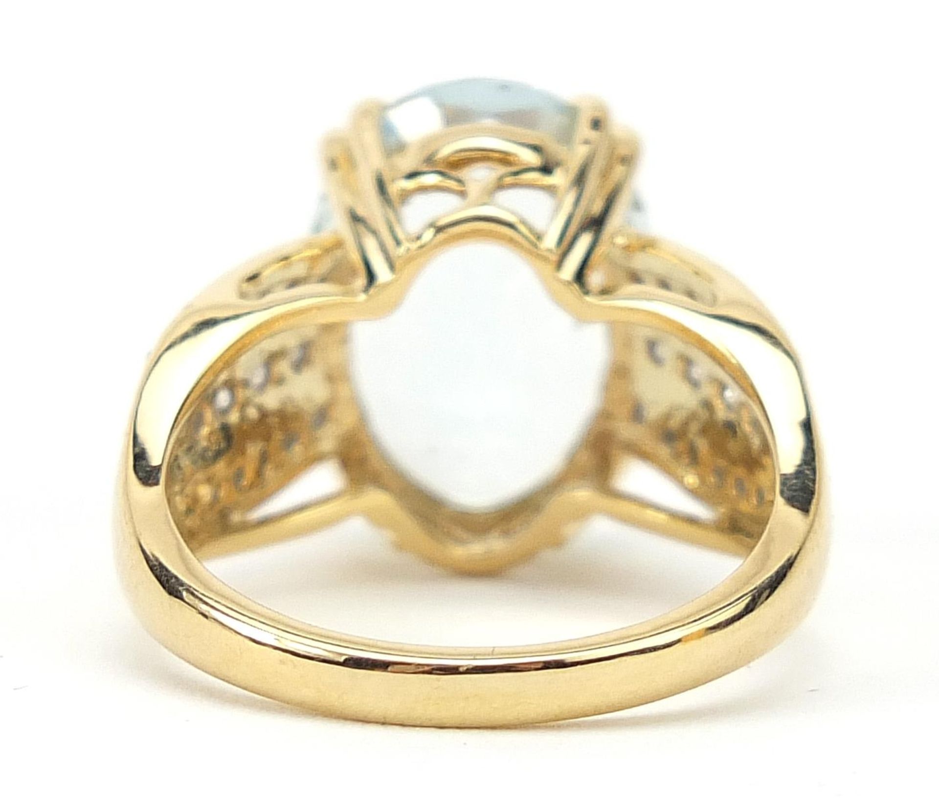 Lorique, 18ct gold aquamarine and diamond ring, the aquamarine approximately 6.2ct, size N, 7.7g - Bild 3 aus 5