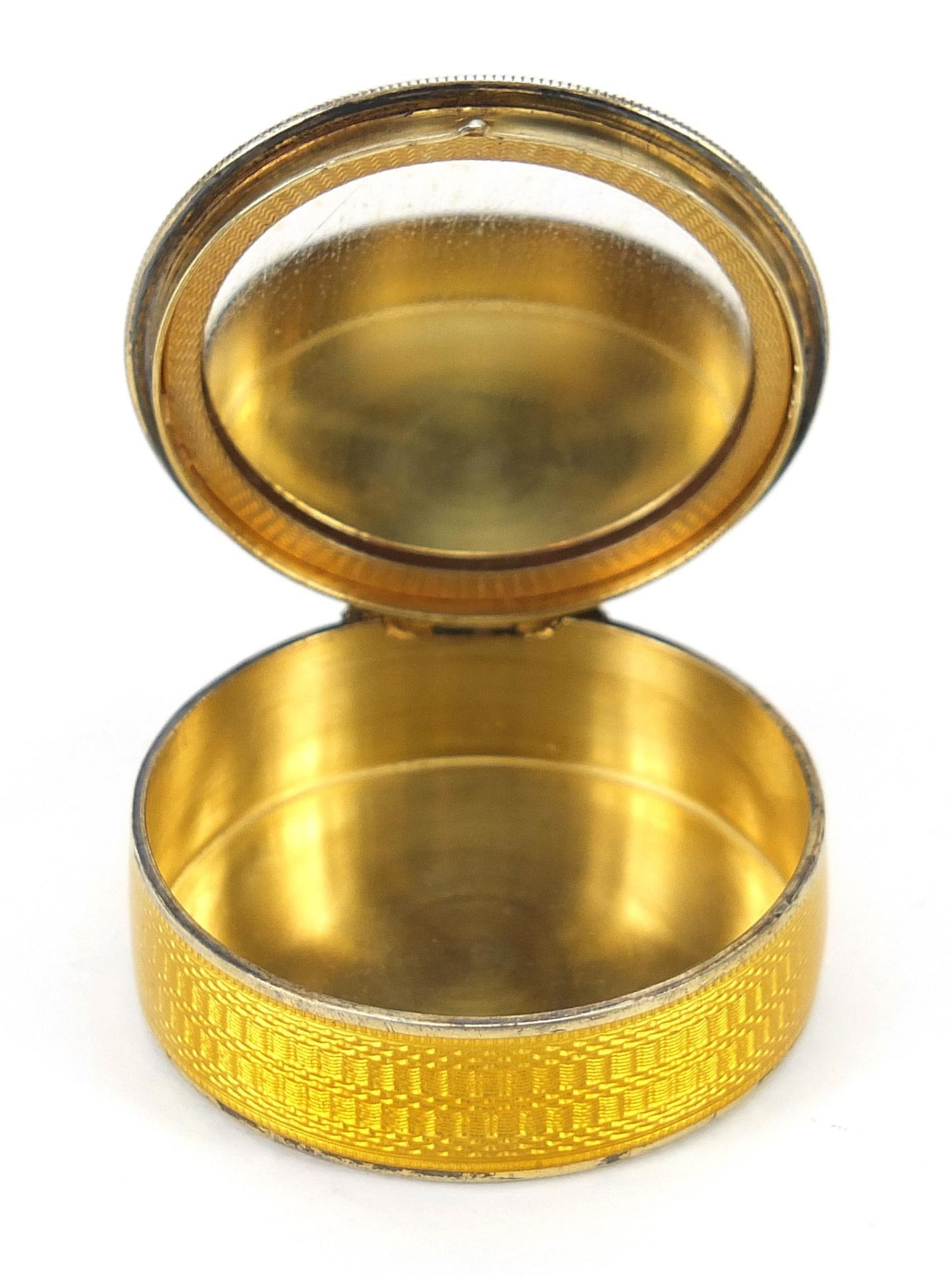 Continental 935 silver and yellow guilloche enamel pill box with hinged lid and mirrored interior, - Image 4 of 6