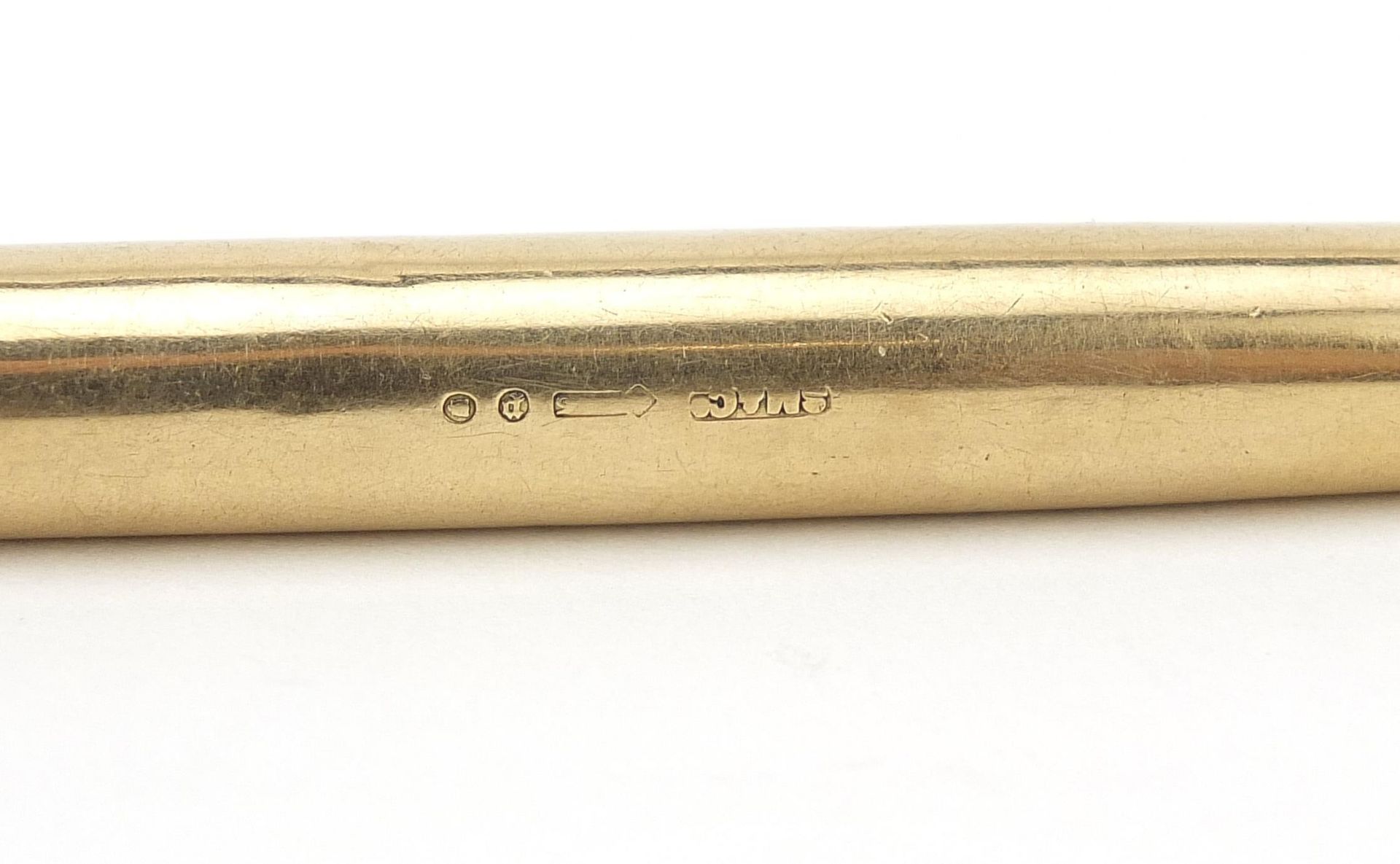 Sampson Mordan & Co, Edwardian 9ct gold cased propelling pencil, London 1930, 12.6cm in length, 31. - Image 3 of 5