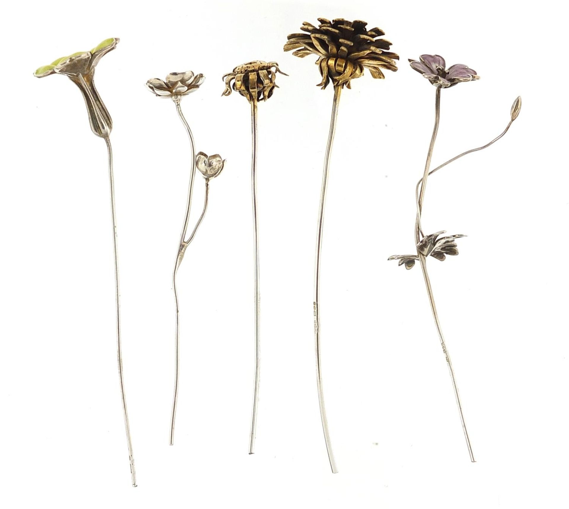 Sarah Jones, five contemporary 1980's silver flowers, three with enamel, various London hallmarks, - Bild 2 aus 4