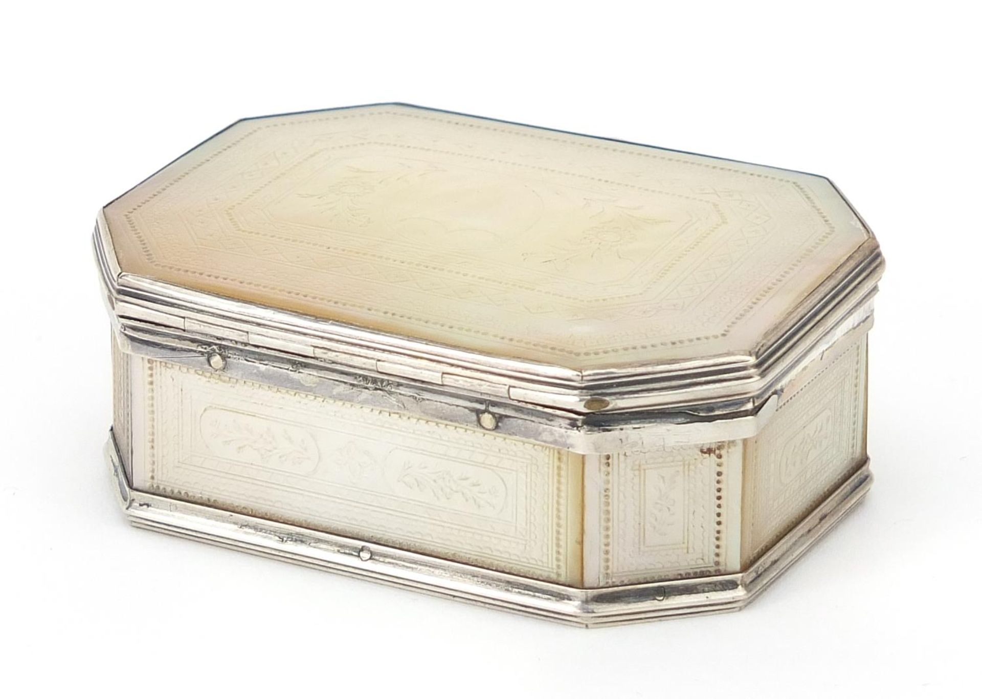 18th century silver mounted mother of pearl snuff box carved with flowers, 2.2cm H x 7.5cm W x 5.5cm - Image 2 of 3