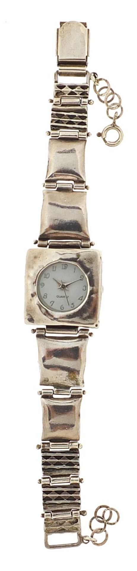 Ladies silver wristwatch, the case engraved Dior, 24mm wide, 28.8g - Image 2 of 7
