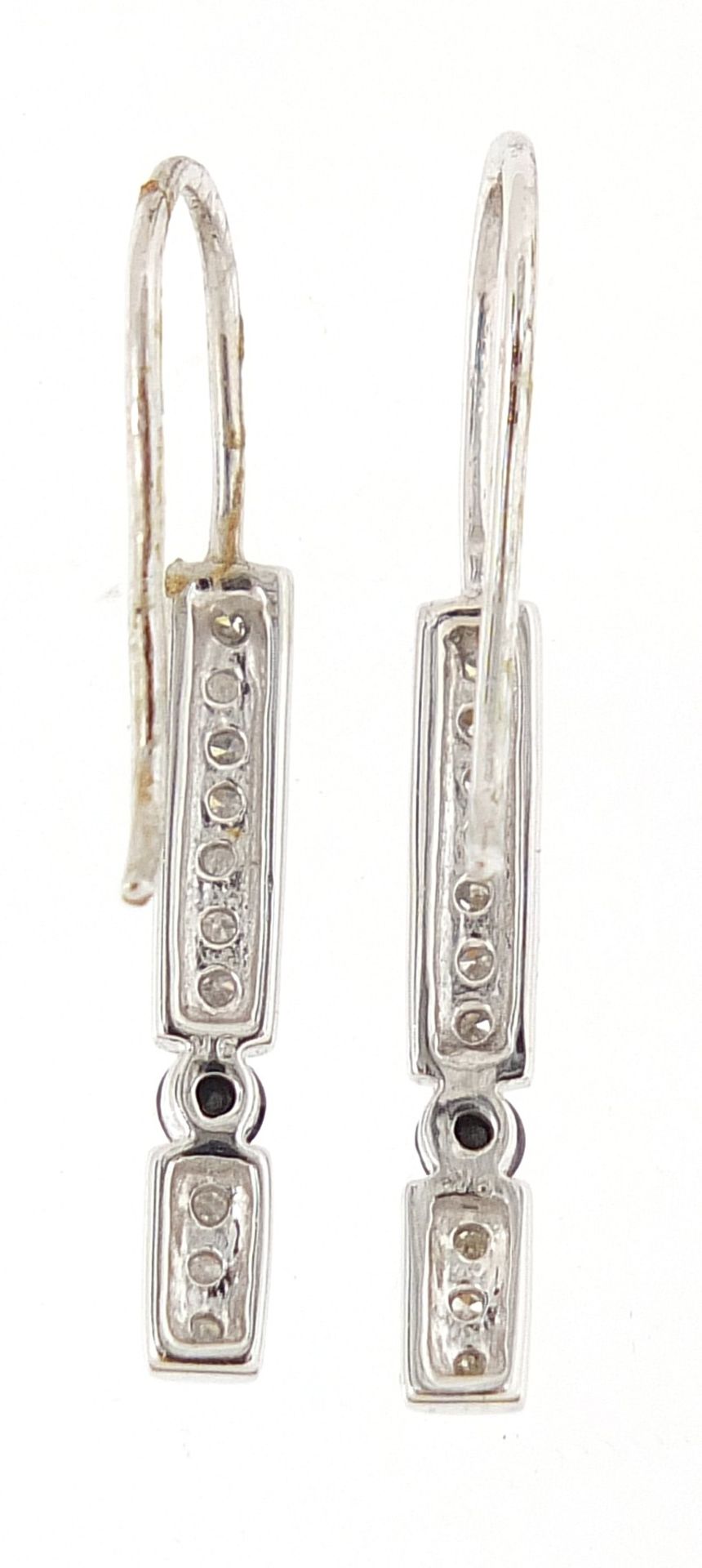Pair of unmarked white gold white and black diamond drop earrings, 2.9cm high, 1.9g - Bild 3 aus 3