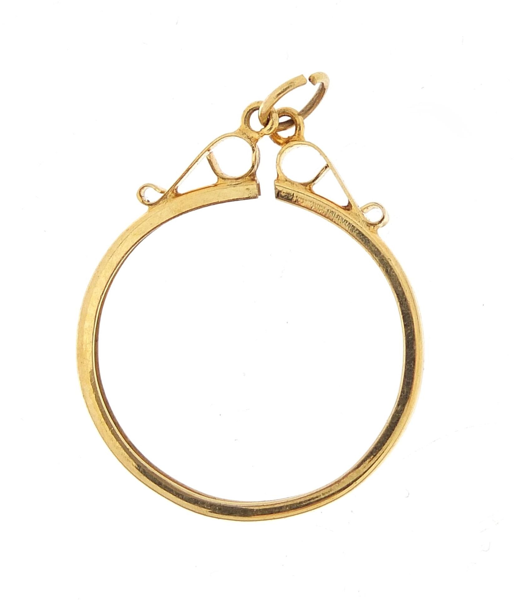 Unmarked gold sovereign pendant mount, 2.8cm in diameter, 1.4g