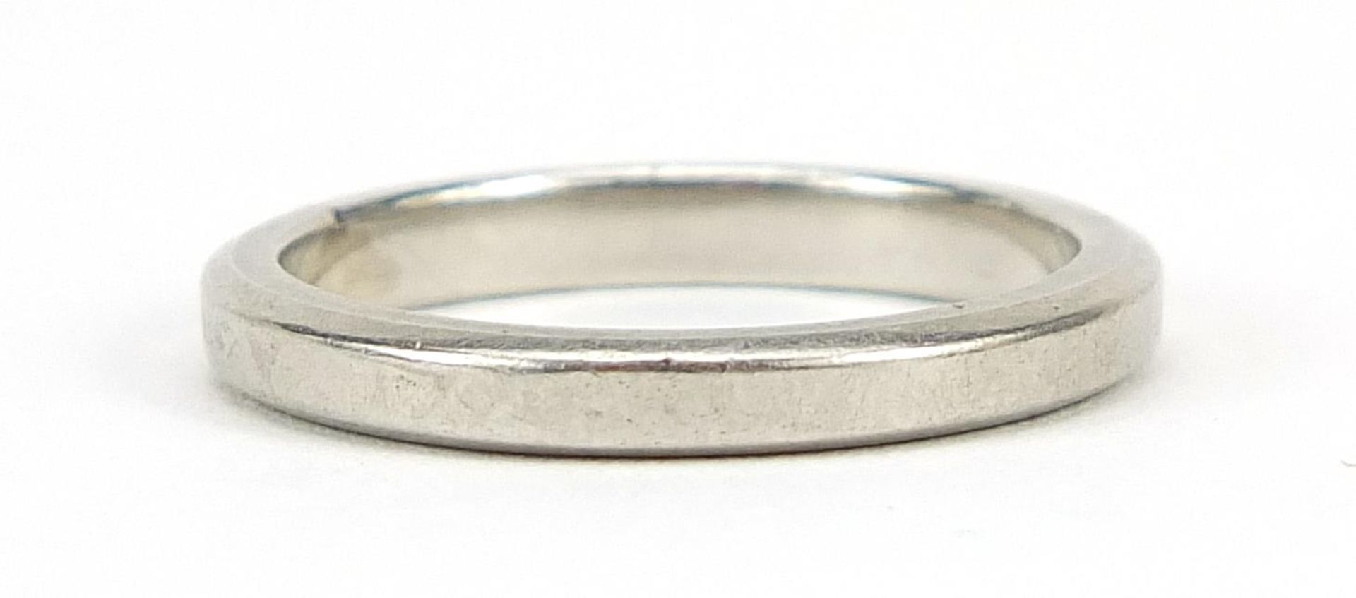 Platinum wedding band, size J/K, 4.0g - this lot is sold without buyer?s premium, the hammer price - Image 2 of 5