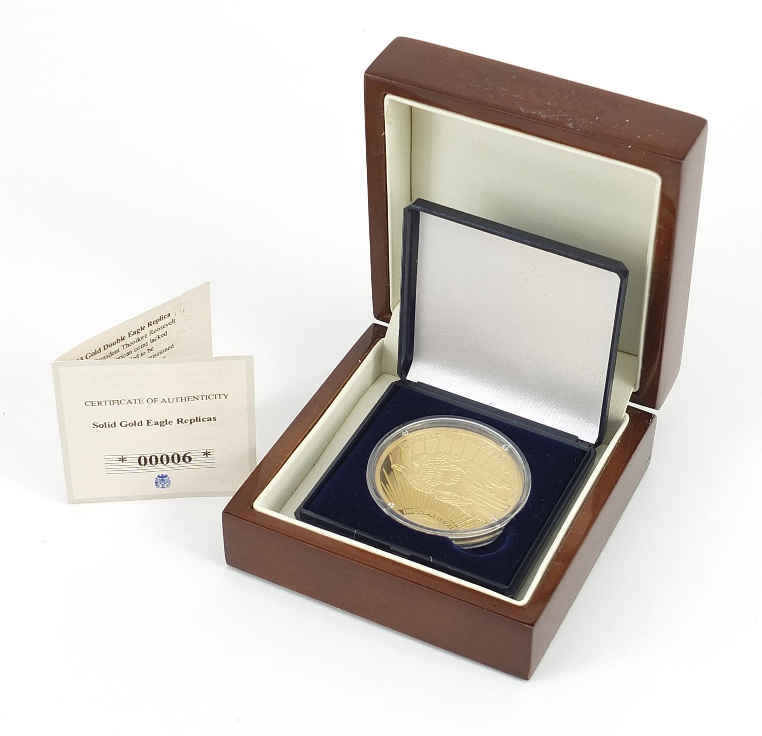 15ct gold proof 1933 gold double eagle replica with box and certificate numbered 0006/99 - this - Image 3 of 4