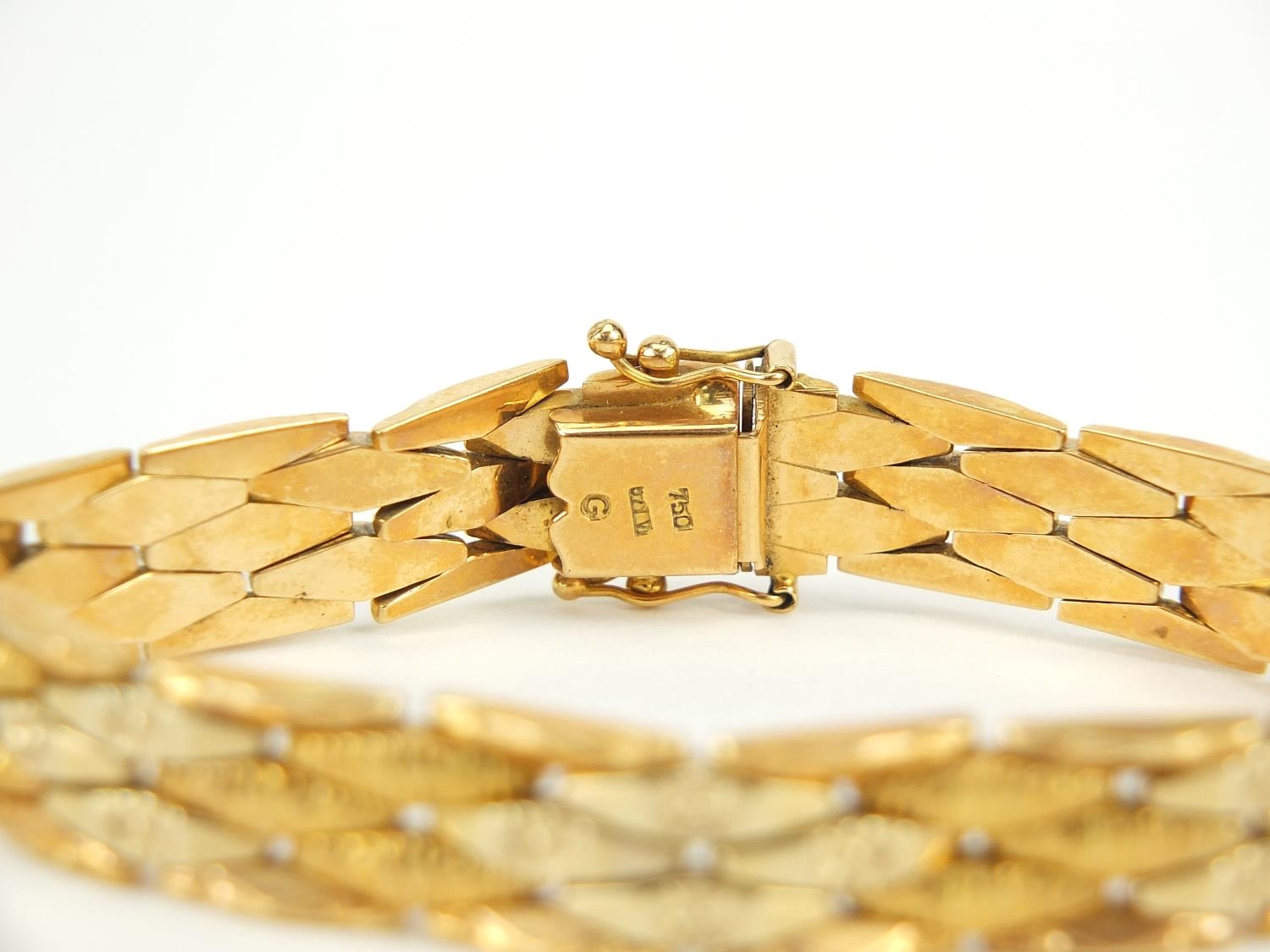 18ct three tone gold bracelet, 20cm in length, 31.4g - this lot is sold without buyer?s premium, the - Image 2 of 4