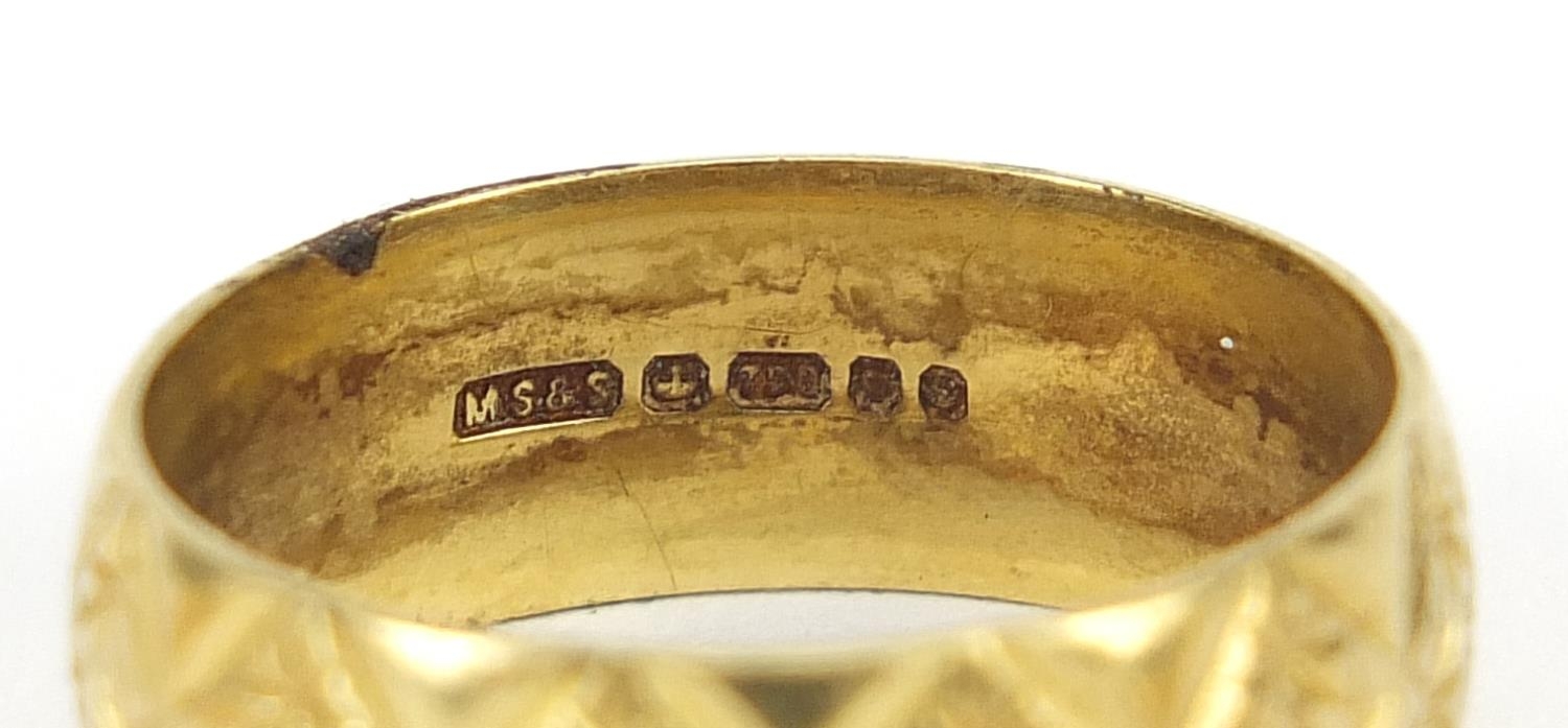 Gold rings comprising two 18ct gold, size O and T, 9.0g and one other with indistinct marks, size R, - Image 6 of 7