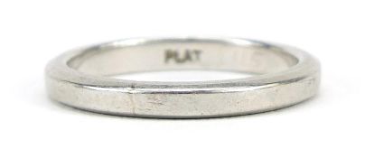 Platinum wedding band, size J/K, 4.0g - this lot is sold without buyer?s premium, the hammer price