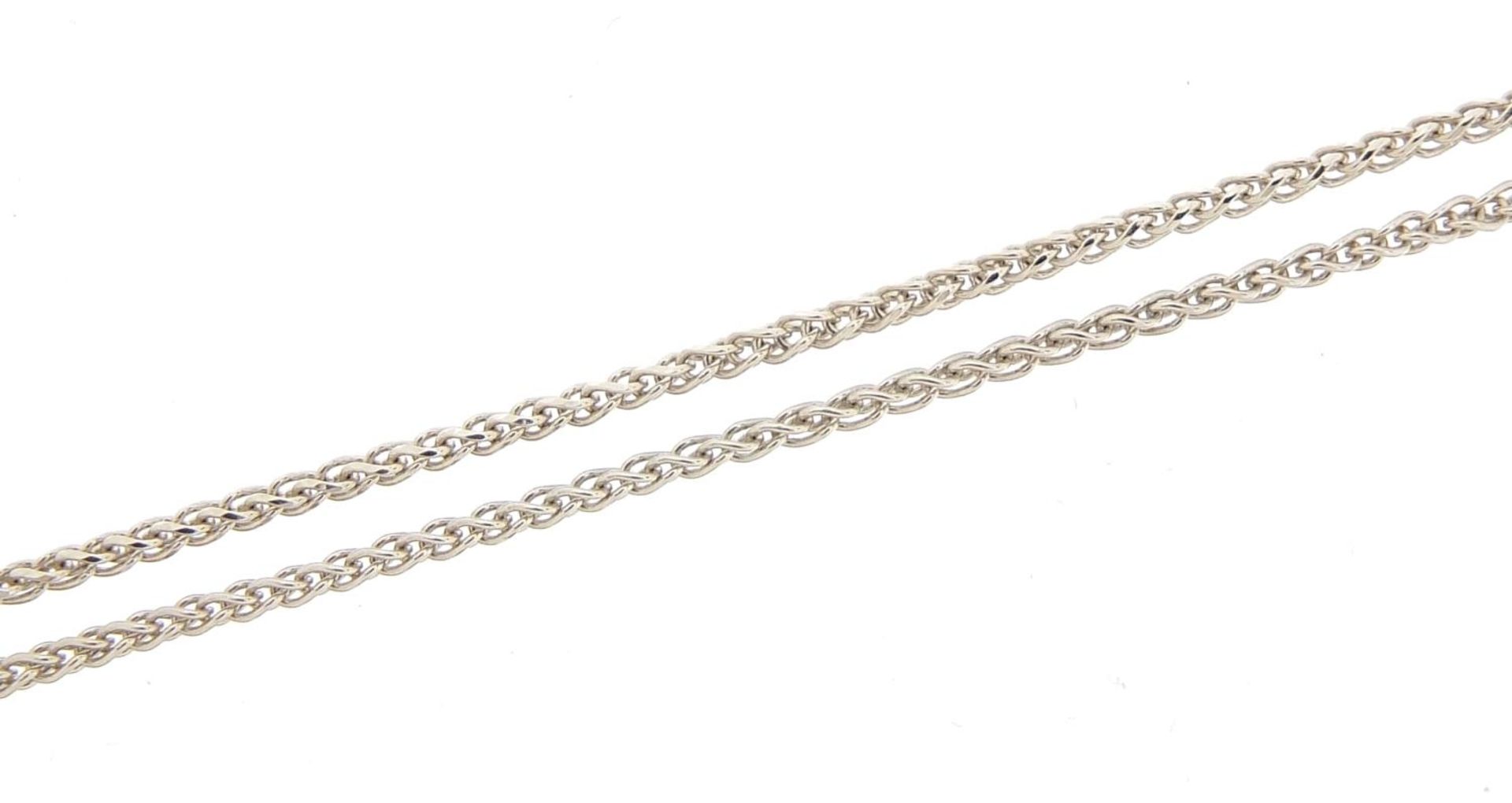 9ct white gold necklace, 45cm in length, 2.5g - this lot is sold without buyer?s premium, the hammer