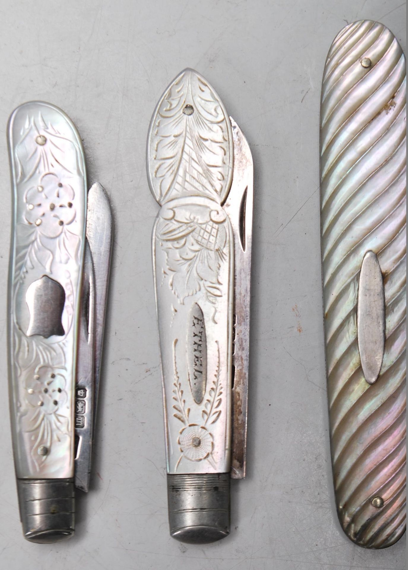 SIX VINTAGE MID 20TH CENTURY FOLDING PEN KNIVES - Image 3 of 9