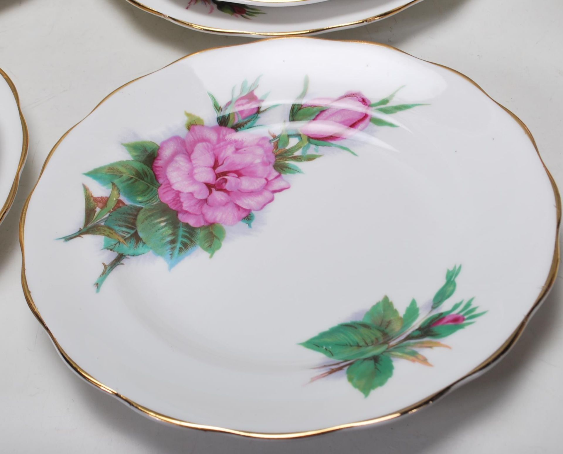 PARAGON - ROYAL STANDARD - WORLD FAMOUS ROSES TEA SET - Image 8 of 13