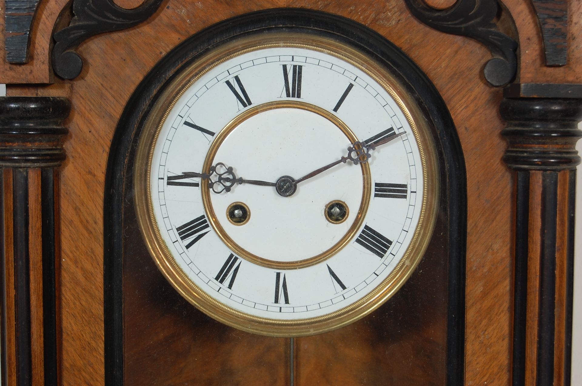 VICTORIAN 19TH CENTURY WALNUT VIENNA REGULATOR CLOCK - Image 3 of 5