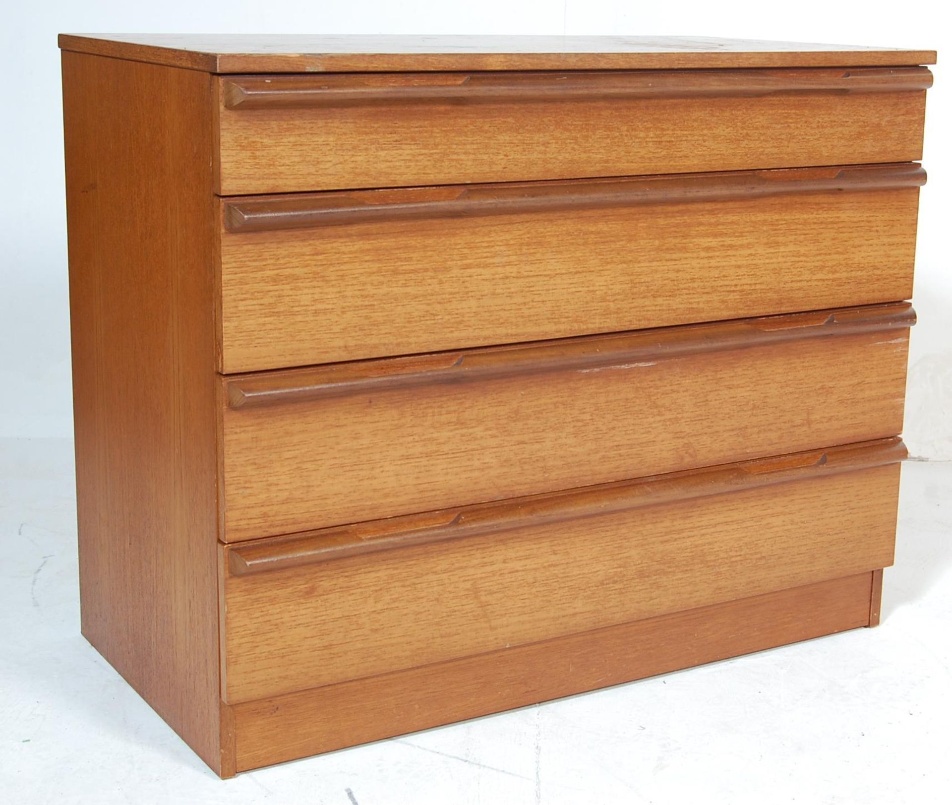 RETRO VINTAGE 1970S UPRIGHT CHEST OF DRAWERS