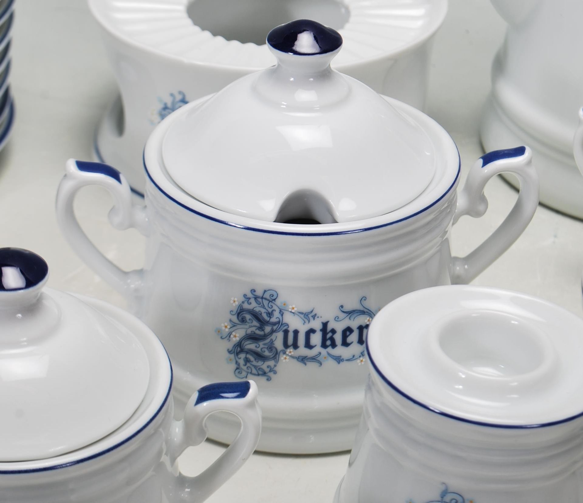 LARGE MID CENTURY VINTAGE GERMAN BLUE AND WHITE PORCELAIN TEA SERVICE BY KRONESTER BAVARIA - Image 10 of 18