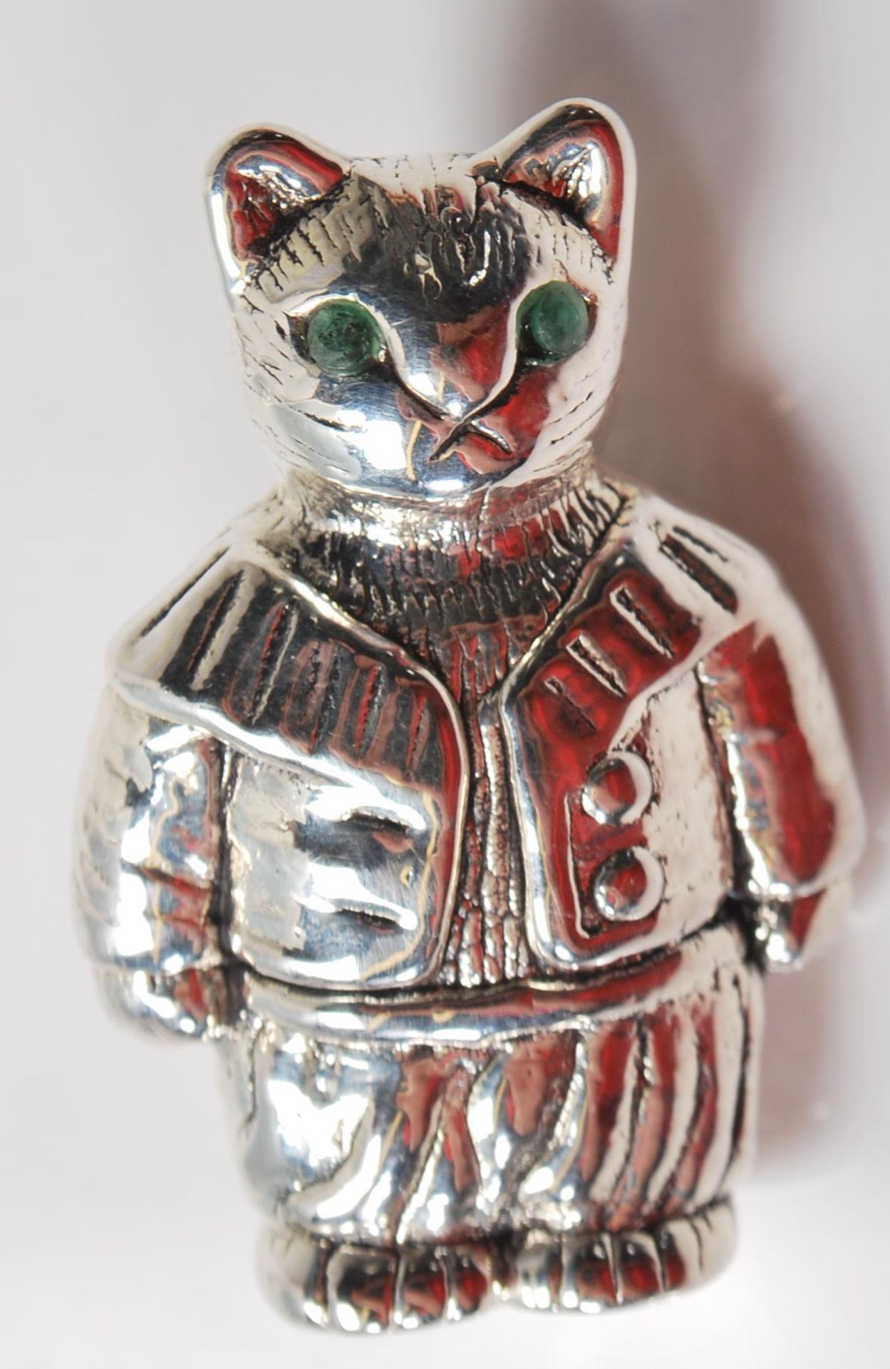 TOM KITTEN SILVER PIN CUSHION WITH GREEN EYES - Image 5 of 5