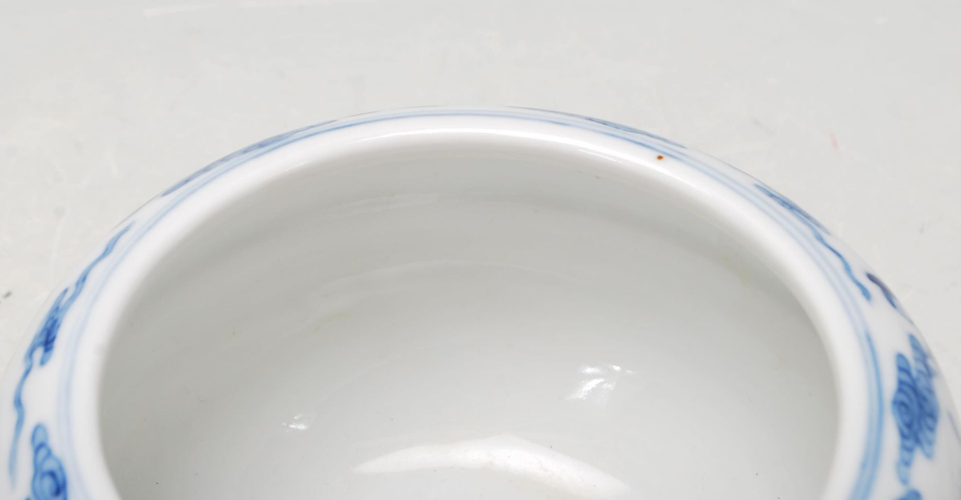 ANTIQUE CHINESE KANGXI 19TH CENTURY WATER BOWL - Image 5 of 7