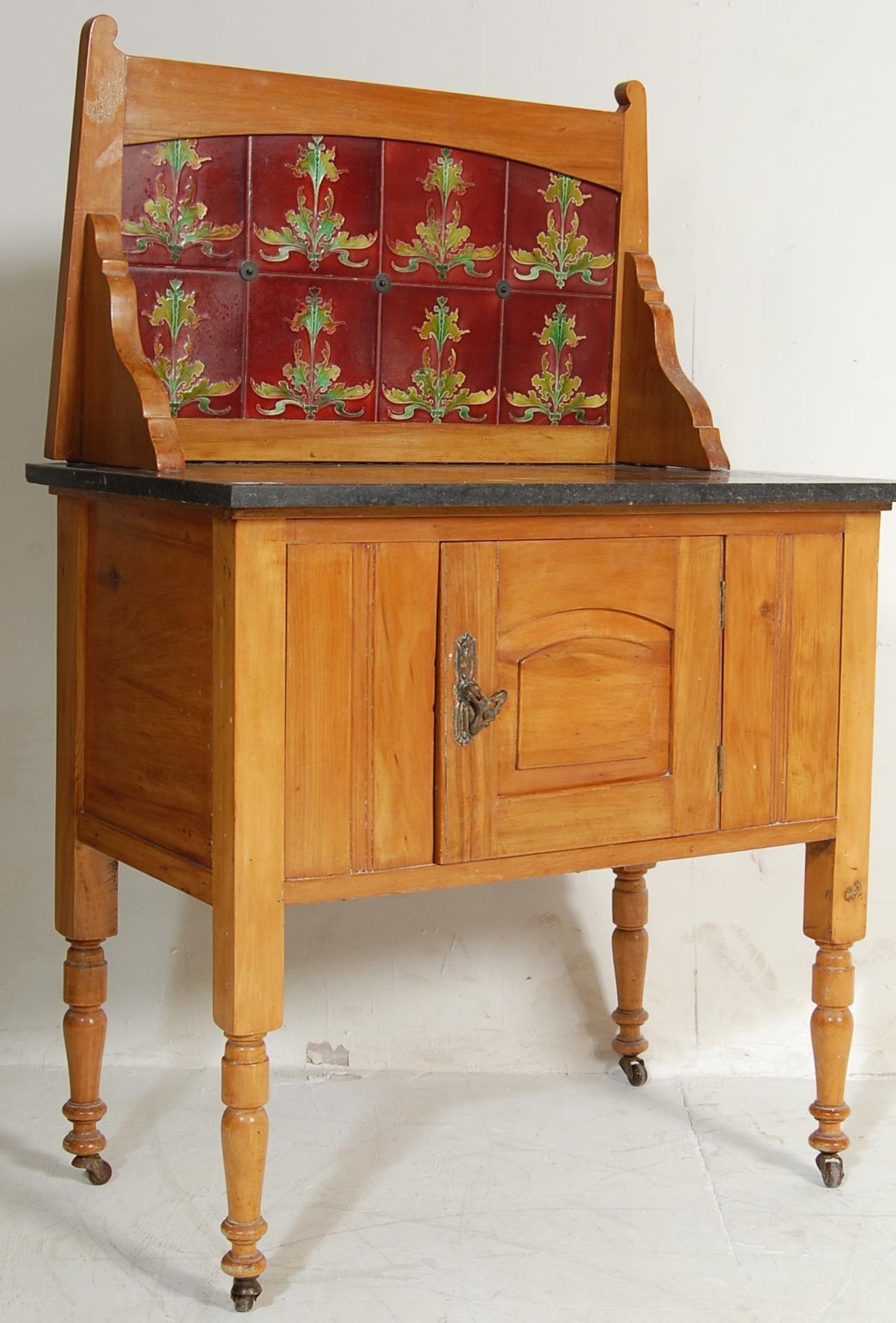 VICTORIAN ARTS & CRAFTS WALNUT MARBLE WASHSTAND