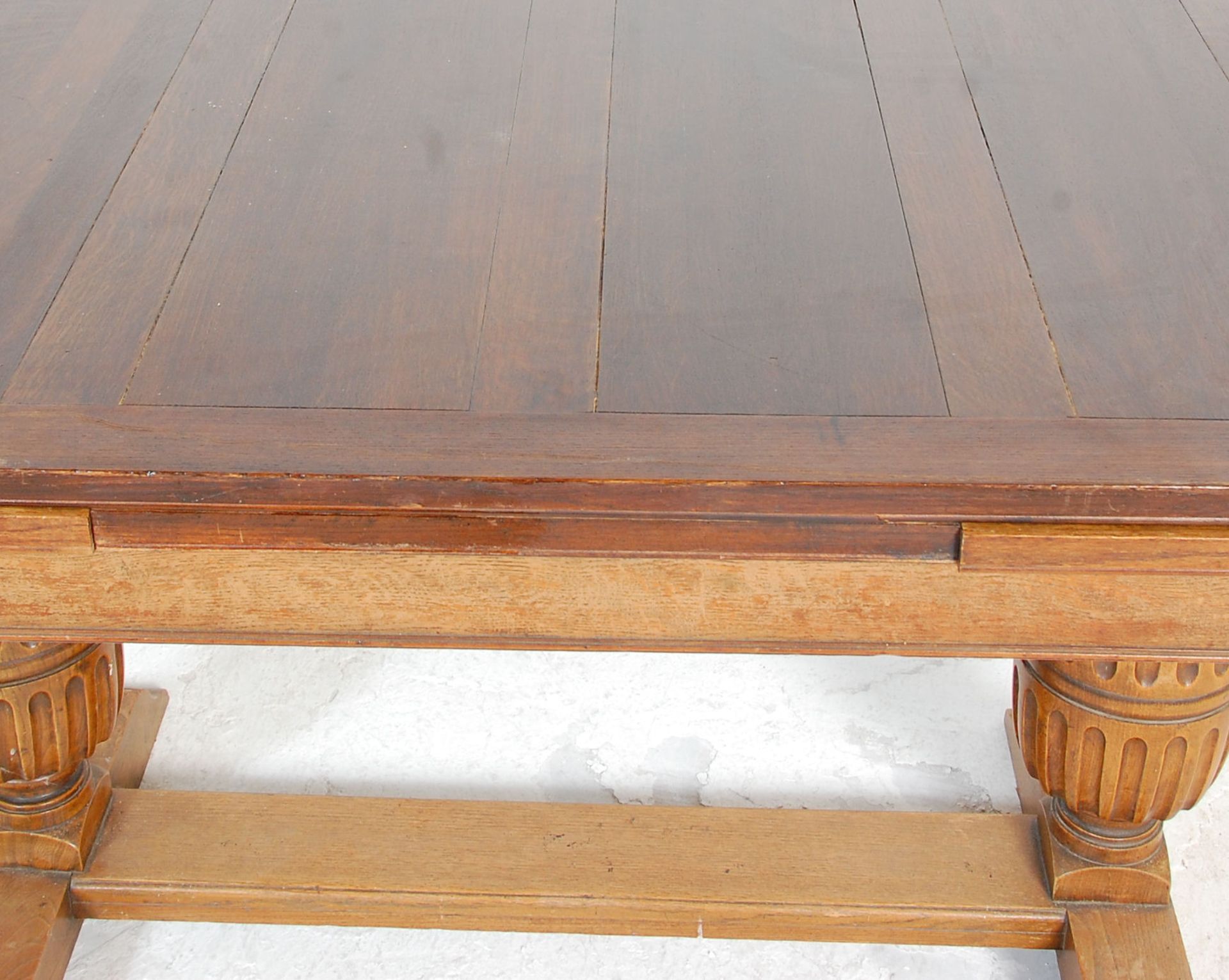 EARLY 20TH CENTURY OAK REFECTORY DINING TABLE - Image 5 of 9