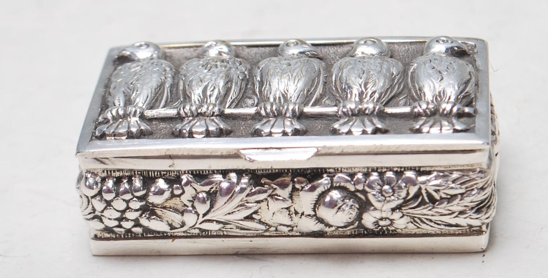 A STERLING SILVER HALLMARKED SERVING LADEL WITH A LORGNETTES - Image 2 of 9