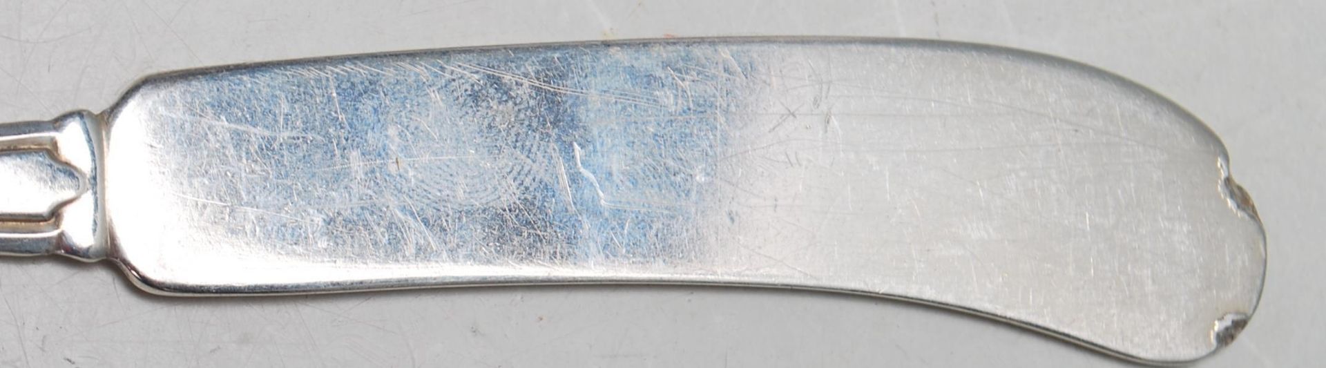 SET OF NINE AMERICAN SILVER BUTTER KNIVES - Image 3 of 6