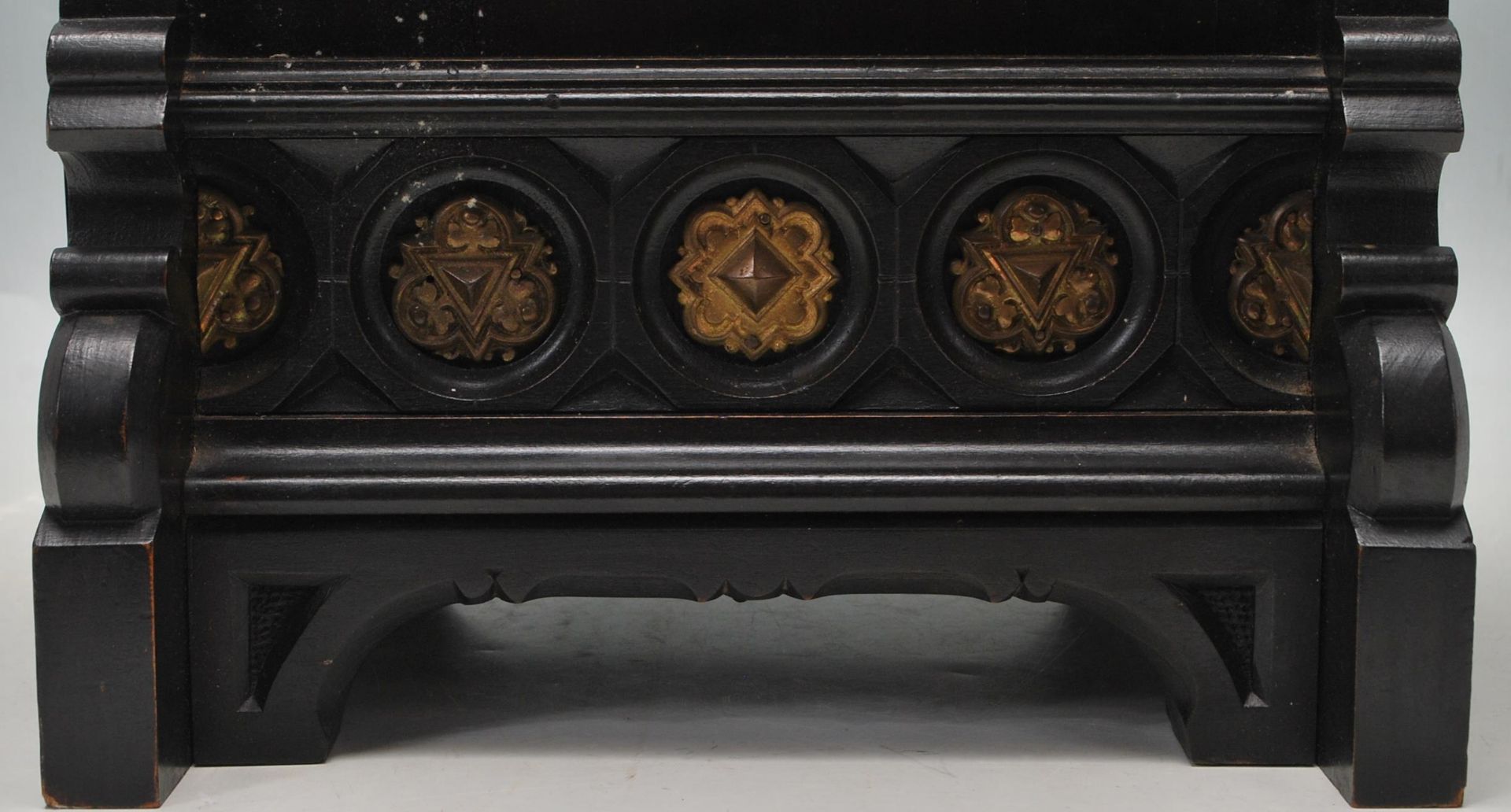 19TH CENTURY LENZKIRCH EBONISED MANTEL BRACKET CLOCK - Image 4 of 12