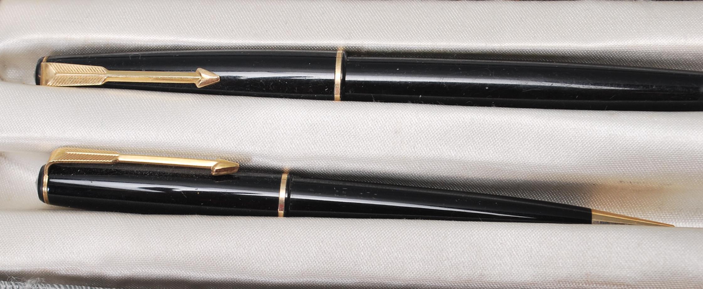 COLLECTION OF LATE 20TH CENTURY VINTAGE FOUNTAIN PENS - Image 7 of 10