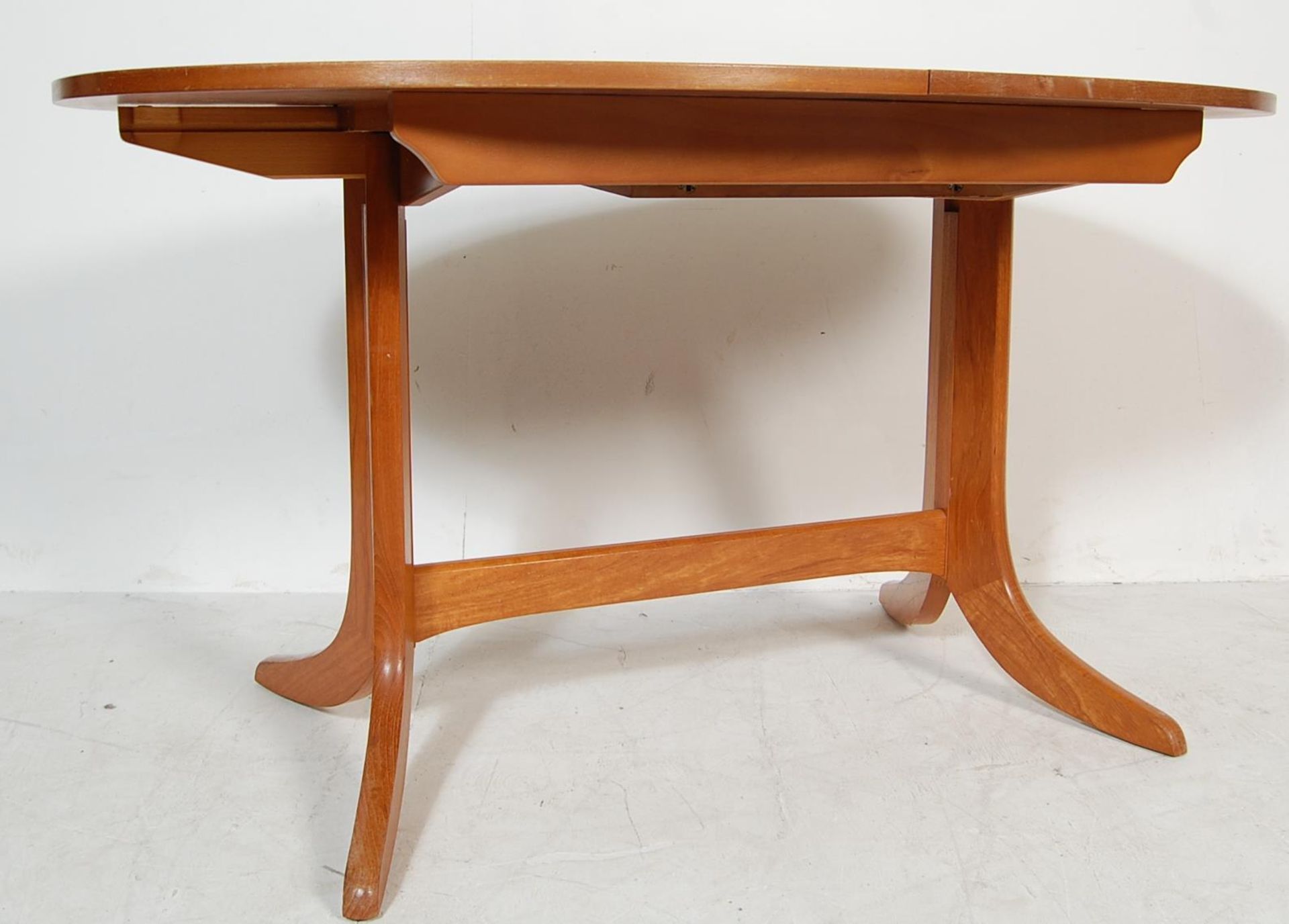 A VINTAGE 20TH CENTURY NATHAN TEAK WOOD OVAL DINING TABLE AND FOUR CHAIRS - Image 2 of 9