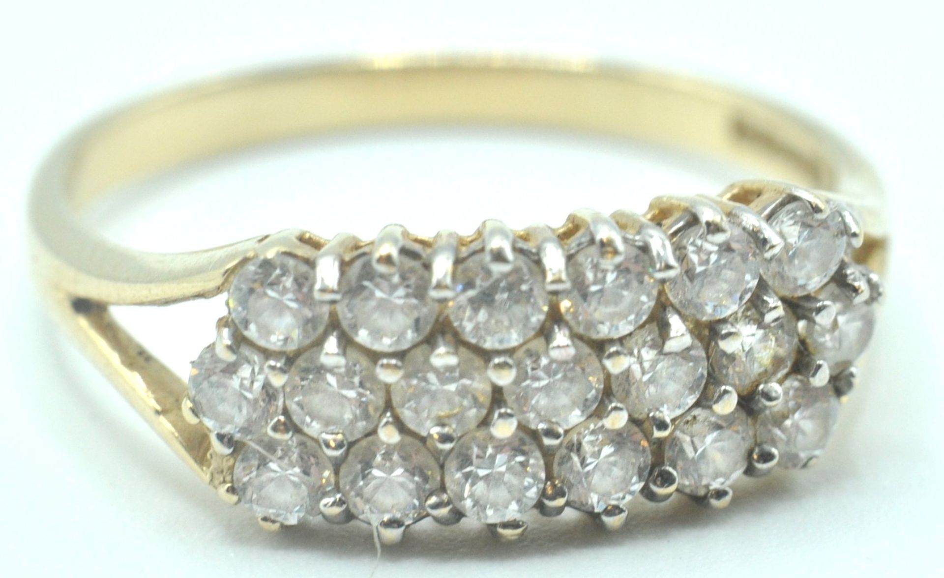 CONTEMPORARY 14CT GOLD AND CZ RING