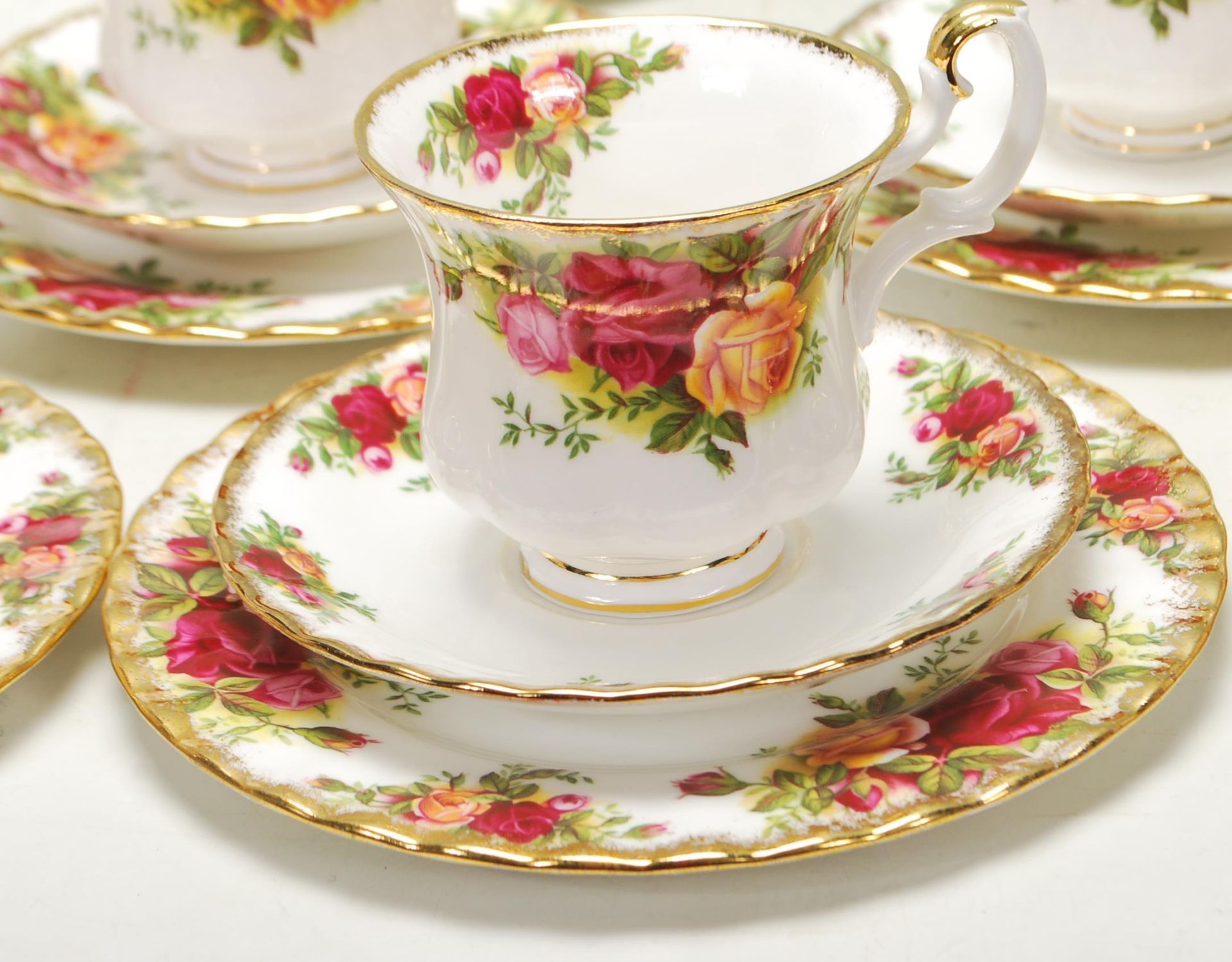 ROYAL ALBERT OLD COUNTRY ROSES COFFEE SET - TEA SERVICE - Image 2 of 8