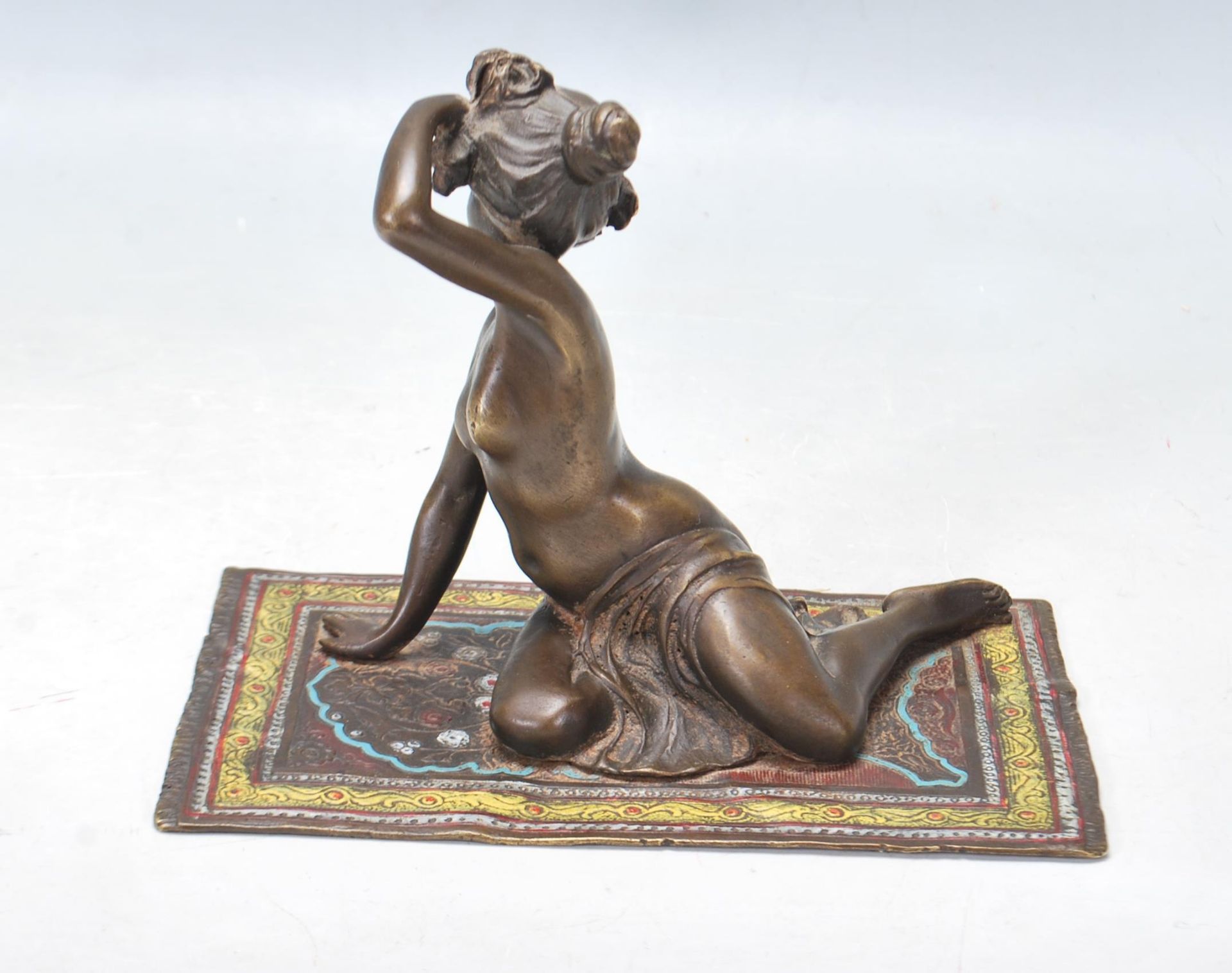 20TH CENTURY VIENNA BRONZE FIGURINE OF A LADY ON A RUG - Image 2 of 8