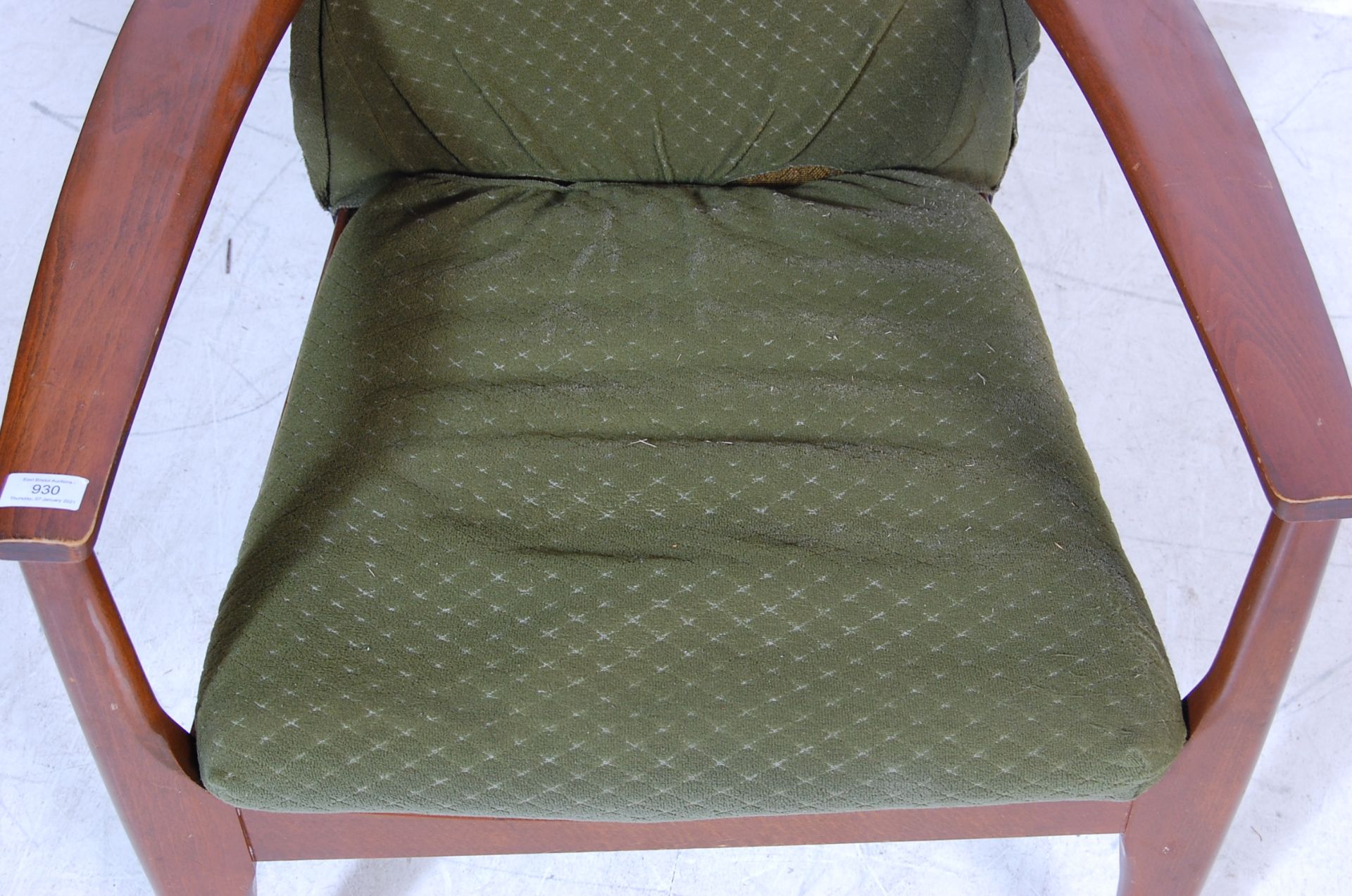 A VINTAGE RETRO MID CENTURY PARKER KNOLL ARMCHAIR - Image 3 of 4