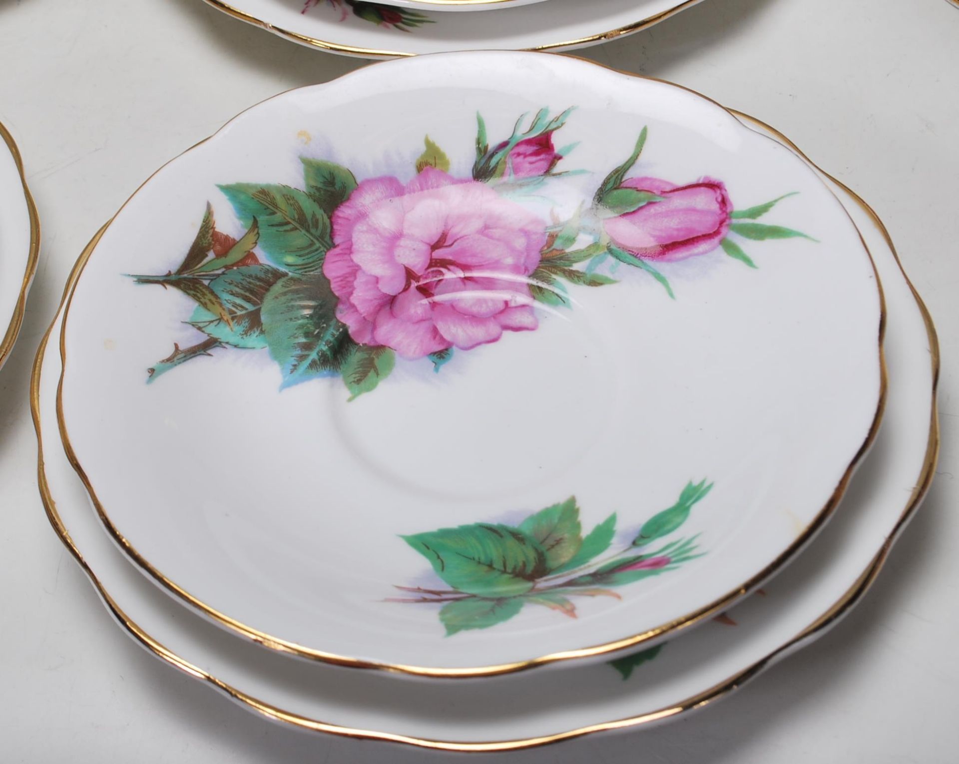 PARAGON - ROYAL STANDARD - WORLD FAMOUS ROSES TEA SET - Image 7 of 13