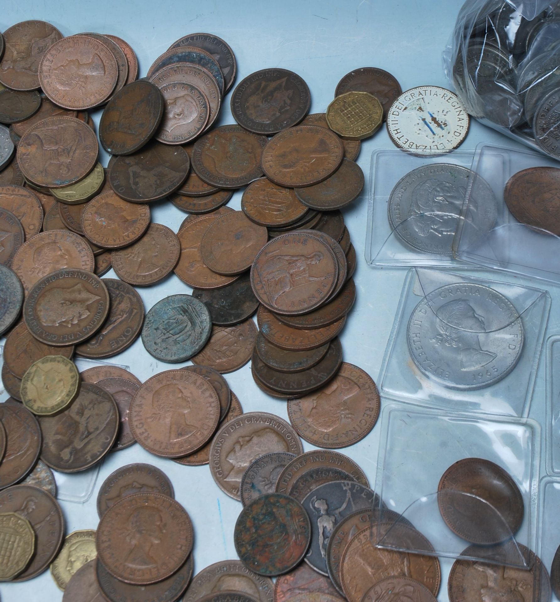 LARGE COLLECTION OF 19TH AND 20TH CENTURY COINS - Image 11 of 18