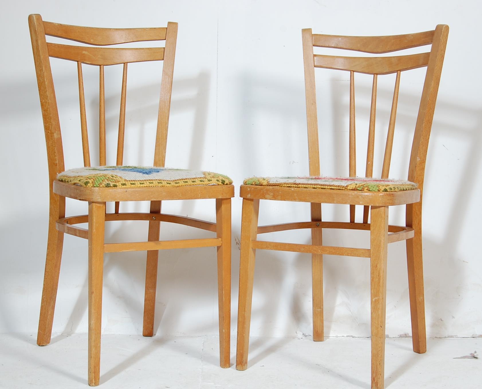 FIVE RETRO 20TH CENTURY DINING CHAIRS / KITCHEN CHAIRS - Image 3 of 5