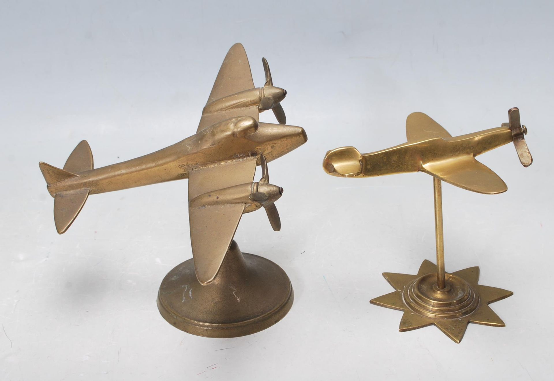 TWO VINTAGE RETRO 20TH WWII BRASS AEROPLANES PAPERWEIGHT - Image 3 of 5