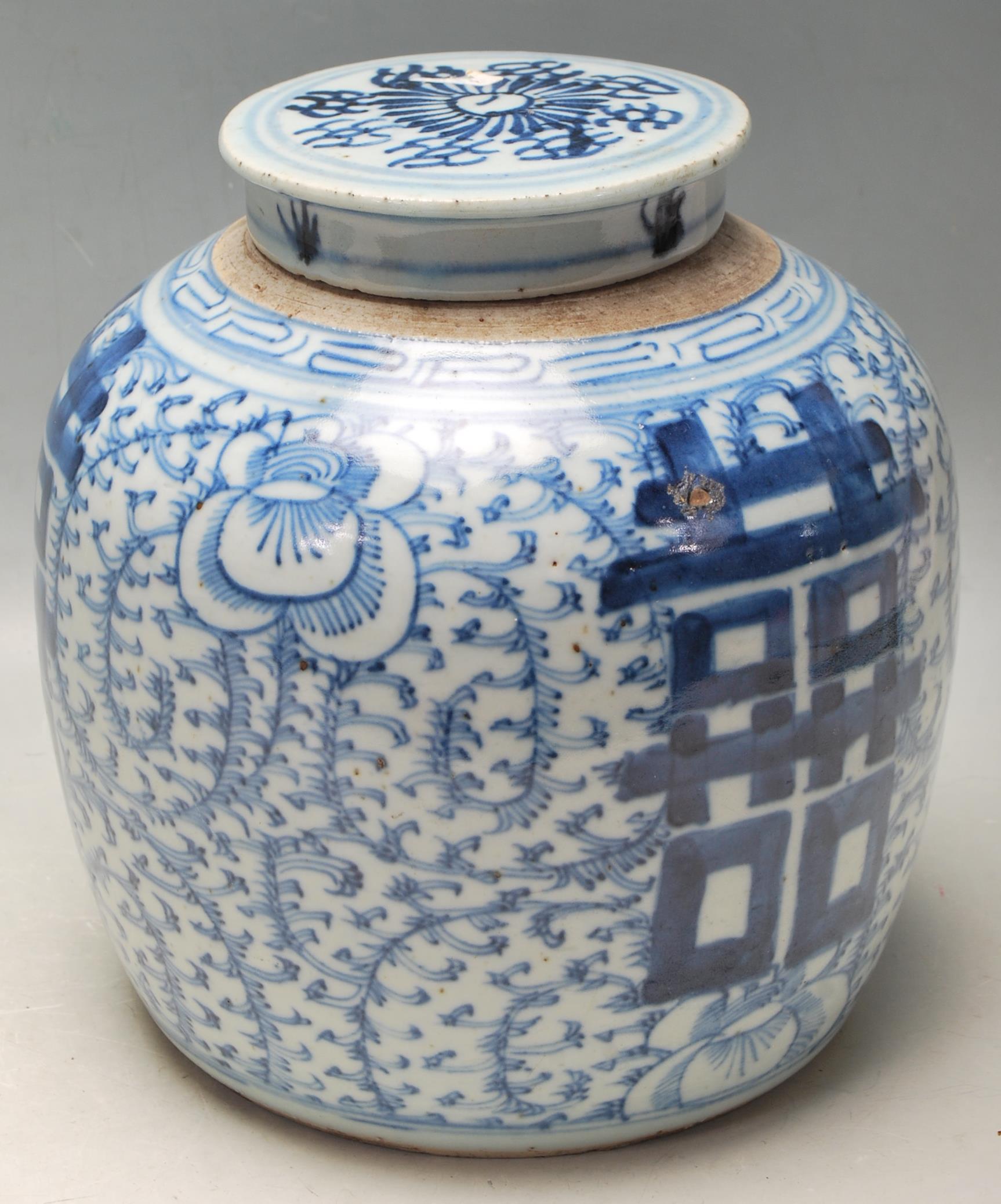 LATE 19TH CENTURY KANGXI CHINESE BLUE AND WHITE VASE - Image 6 of 9