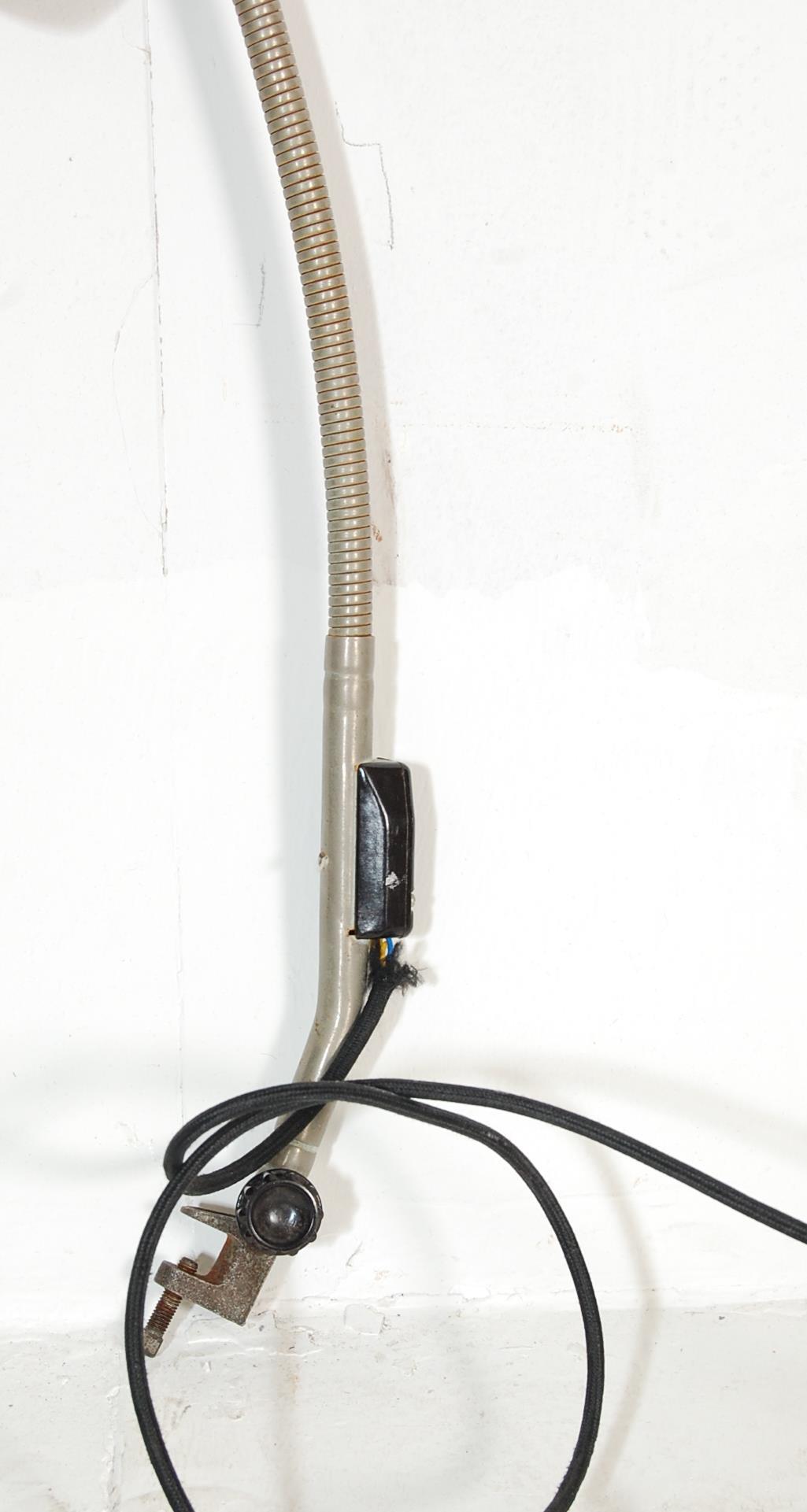 RETRO VINTAGE INDUSTRIAL GOOSE NECKED LAMP - Image 3 of 4